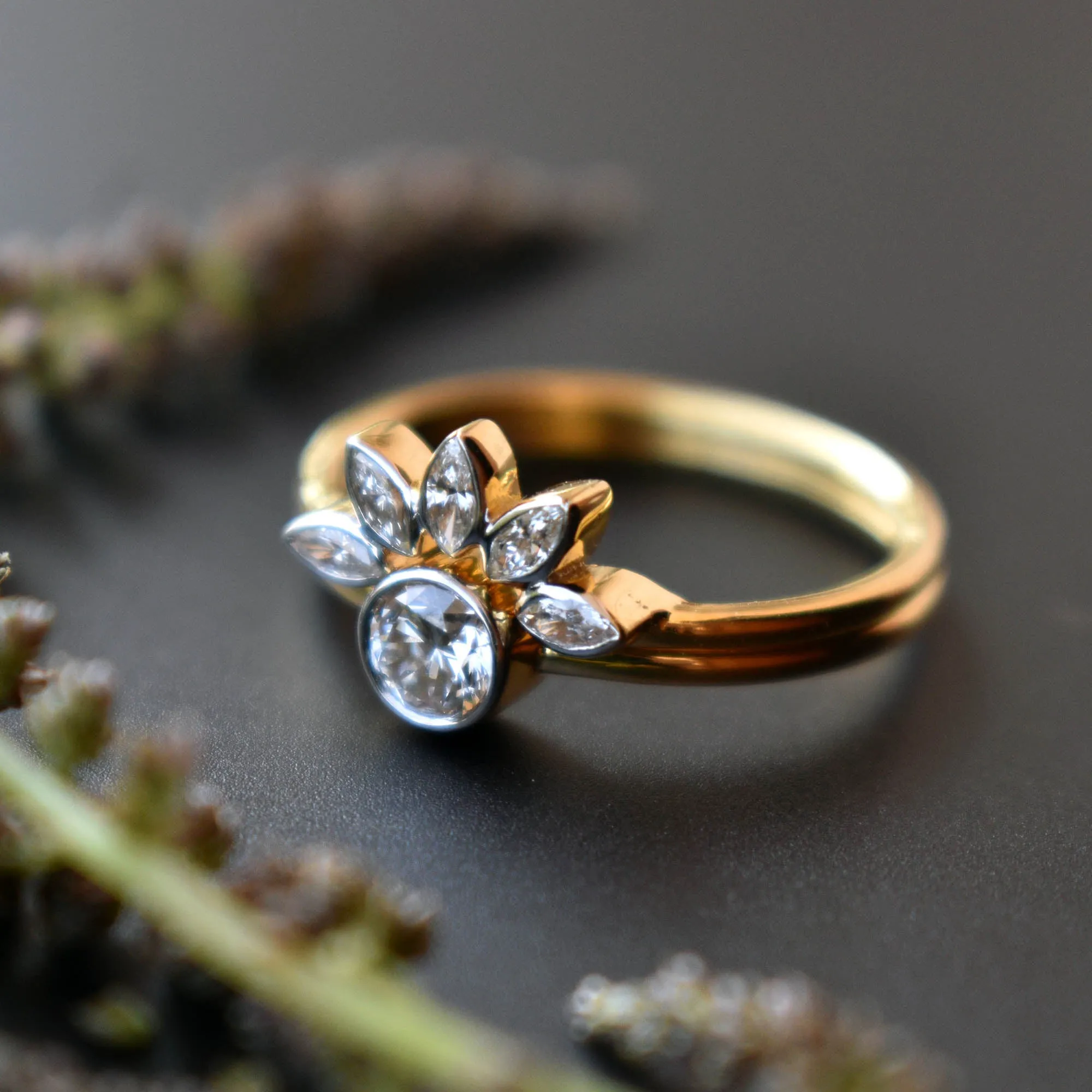 0.30Ct Round Solitaire Sunburst Ring Set