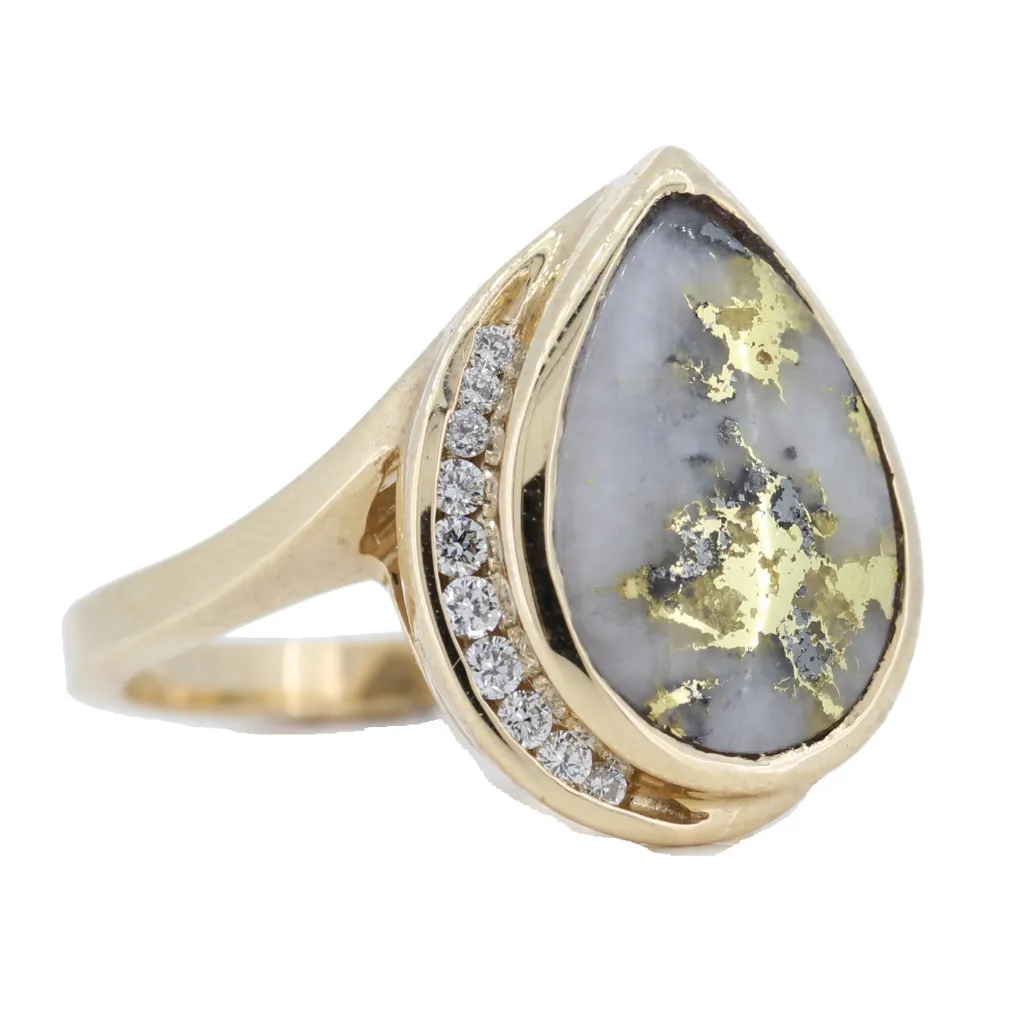 14K Yellow Gold Quartz Pear Shape Ring With 0.13Ct Diamonds