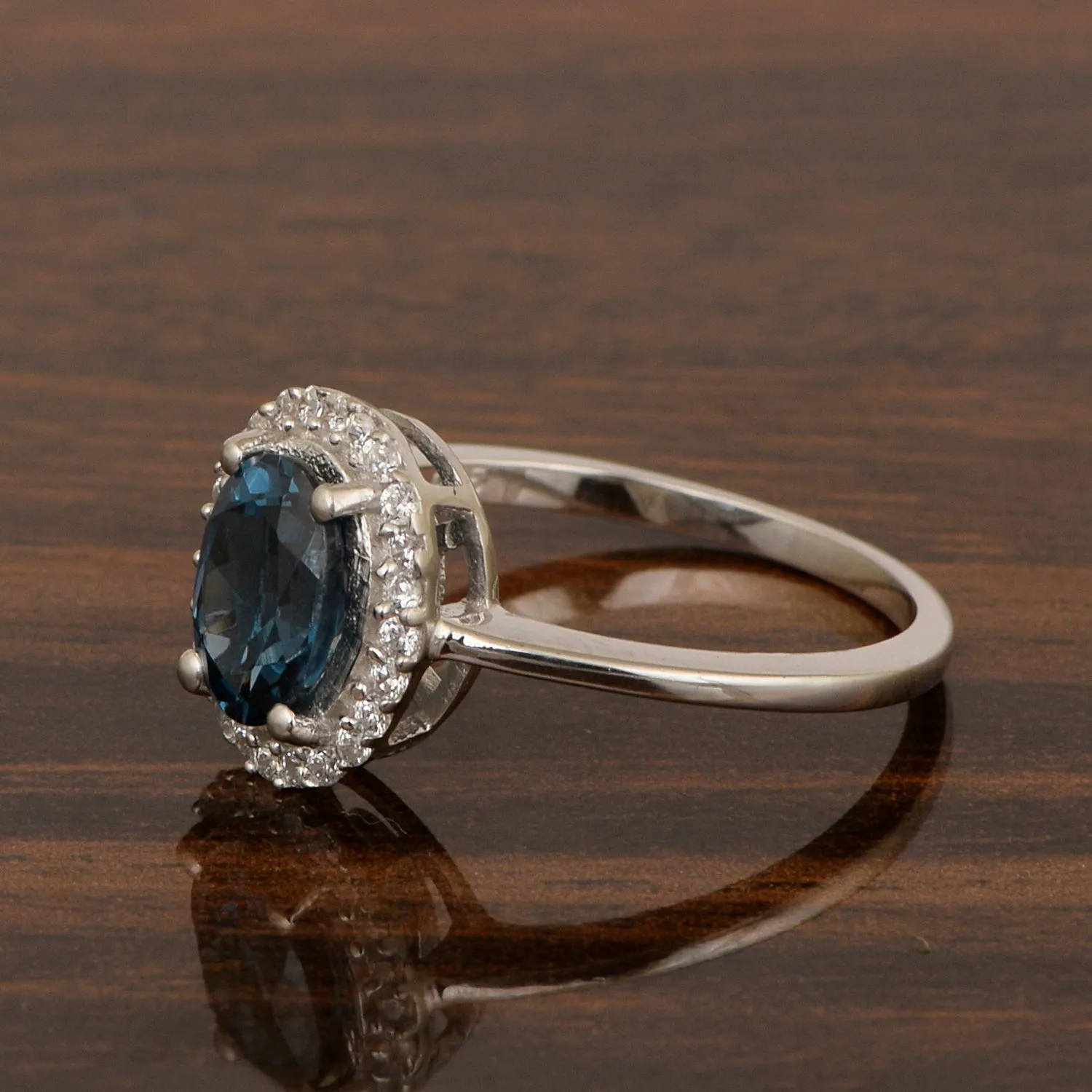 925 Sterling Silver 1.75 Ctw Oval London Blue Topaz & White Accents Women Ring