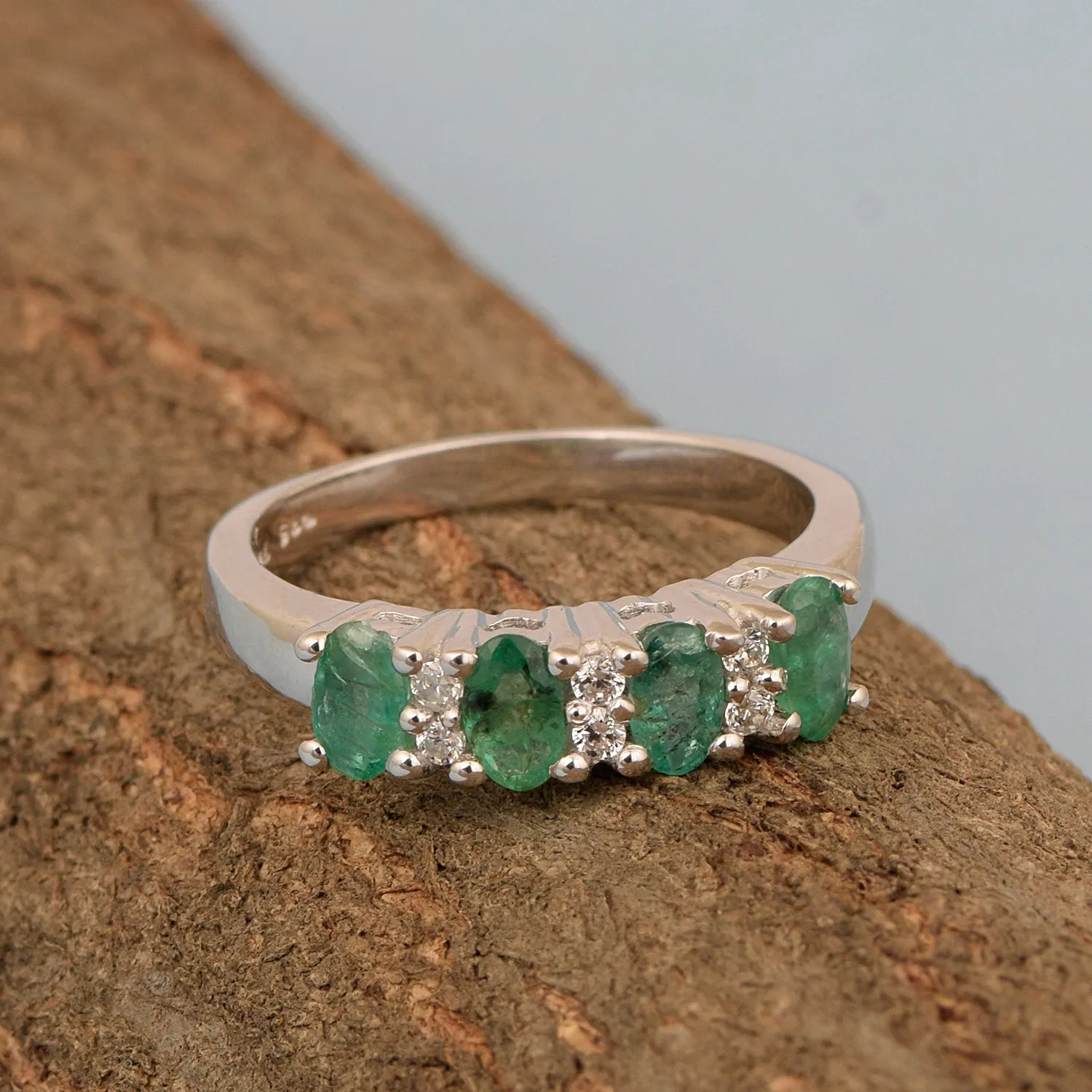 925 Sterling Silver Oval 5X3MM Emerald & White Topaz Women Wedding Ring