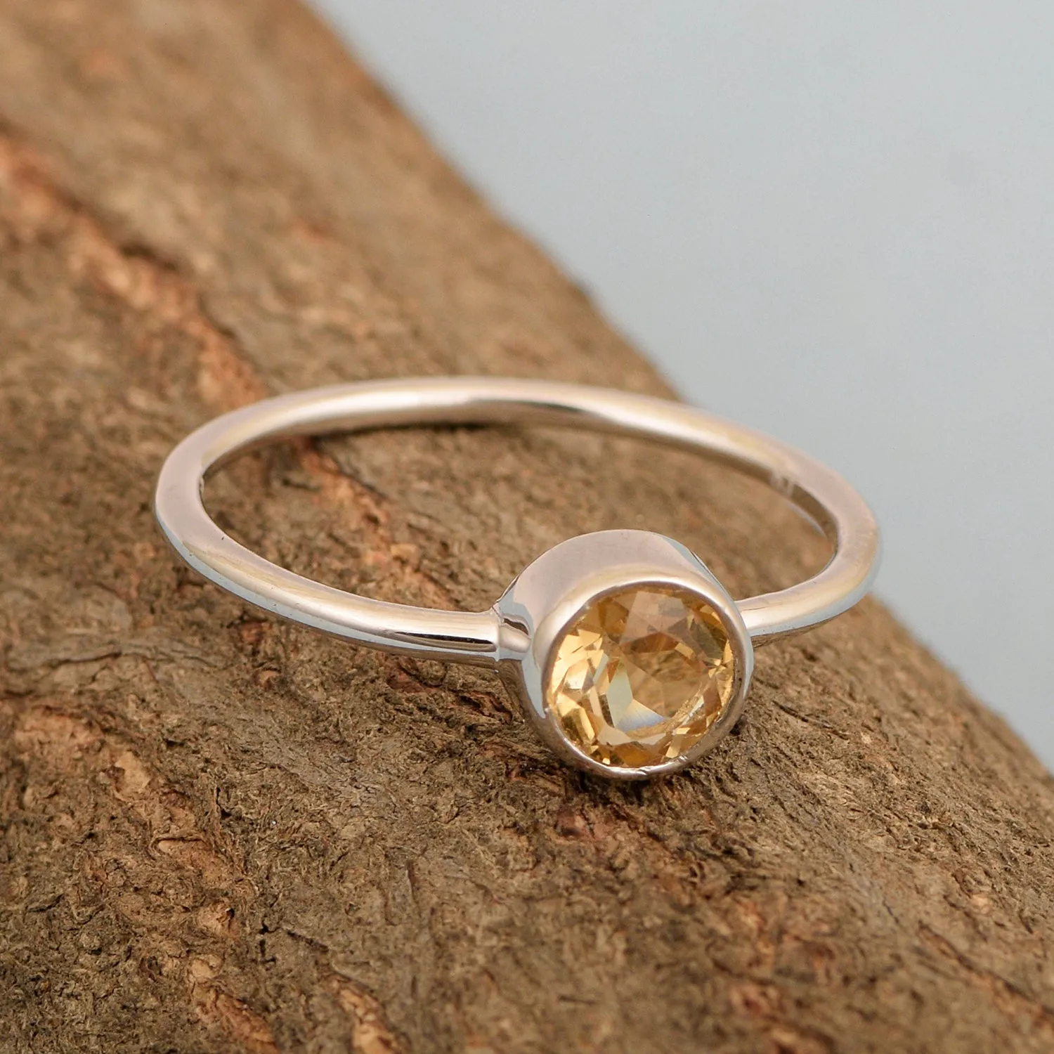 925 Sterling Silver Round 5mm 0.30 Ctw Citrine Women Engagement Ring