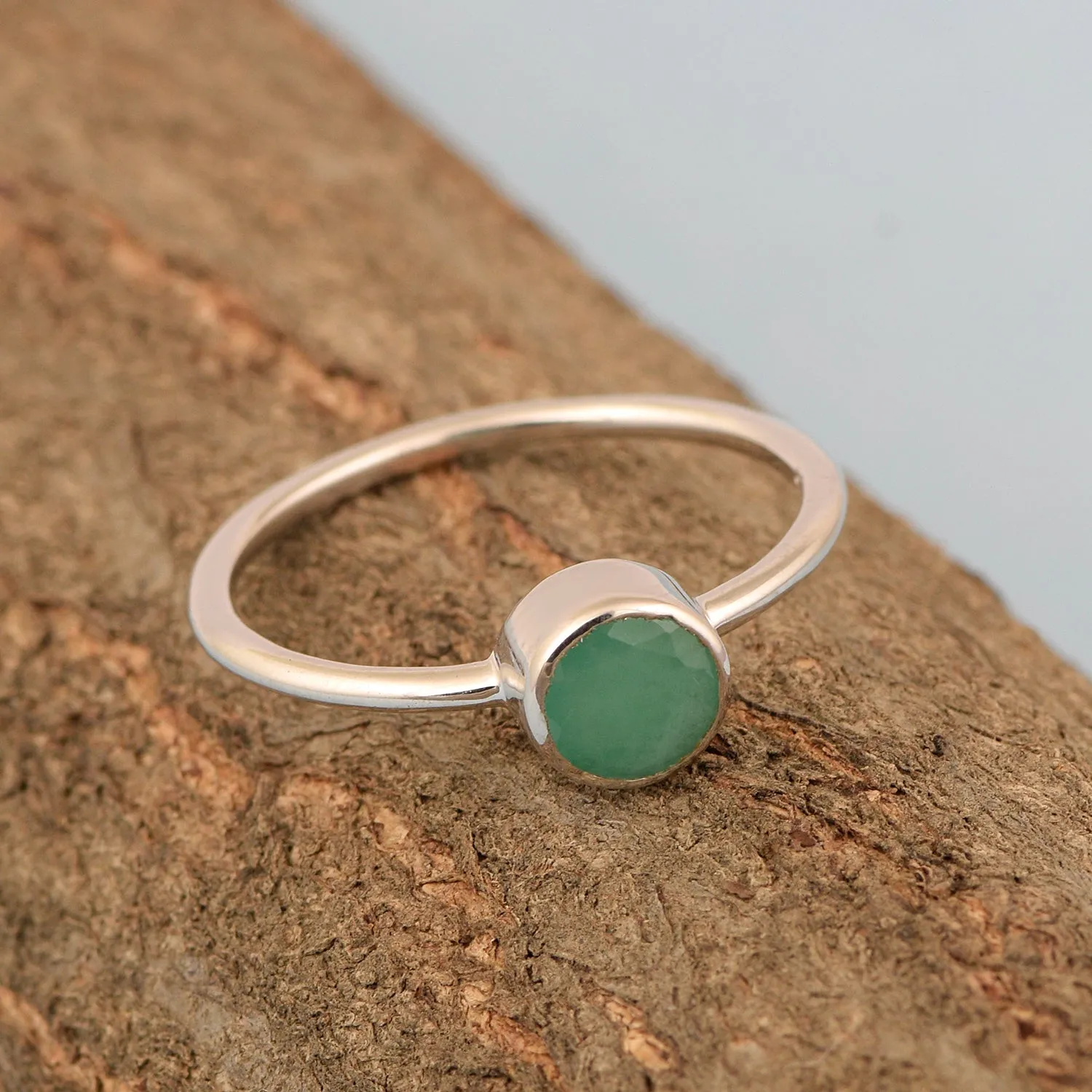 925 Sterling Silver Round 5mm 0.30 Ctw Emerald Women Engagement Ring