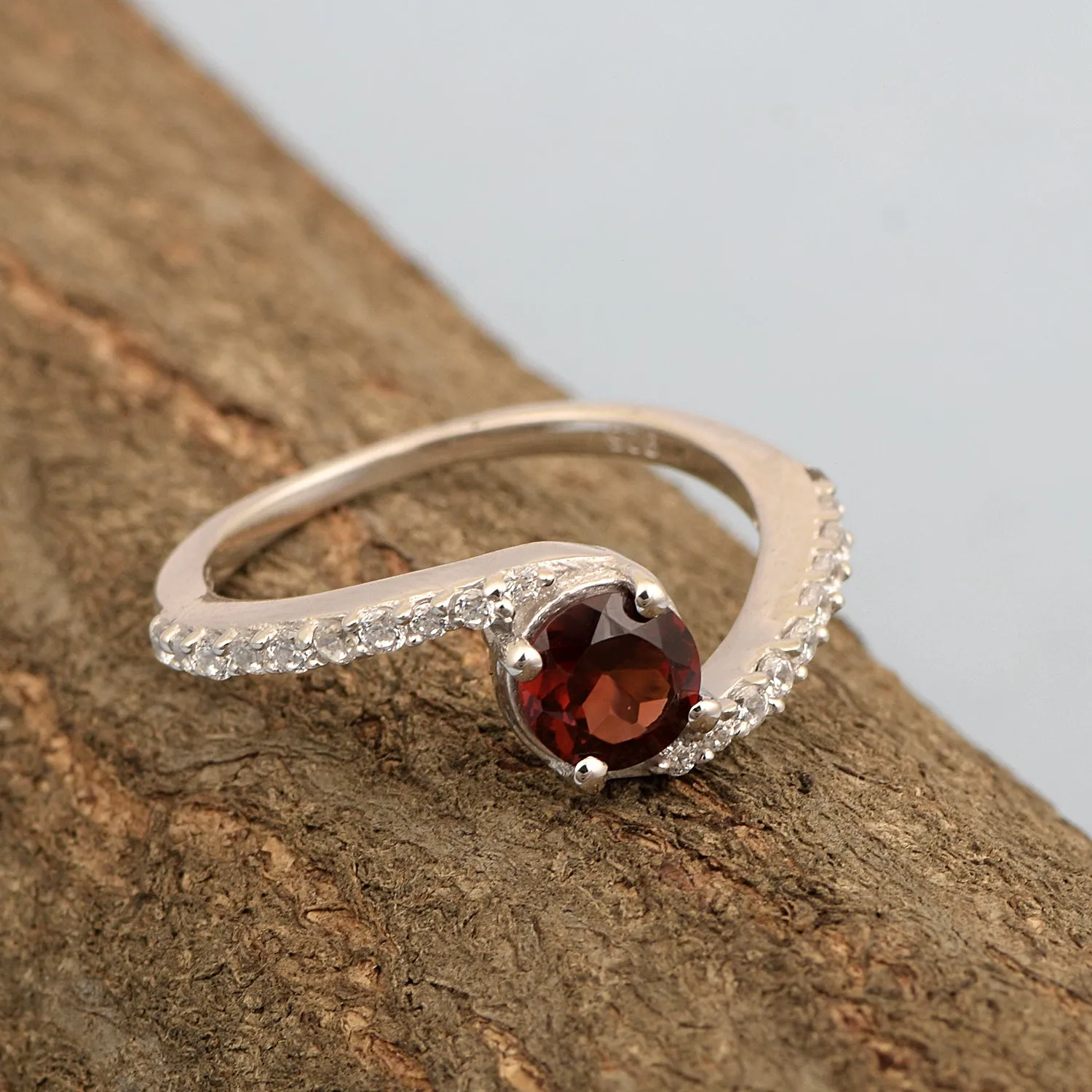 925 Sterling Silver Round 5mm Garnet Women Wedding Ring