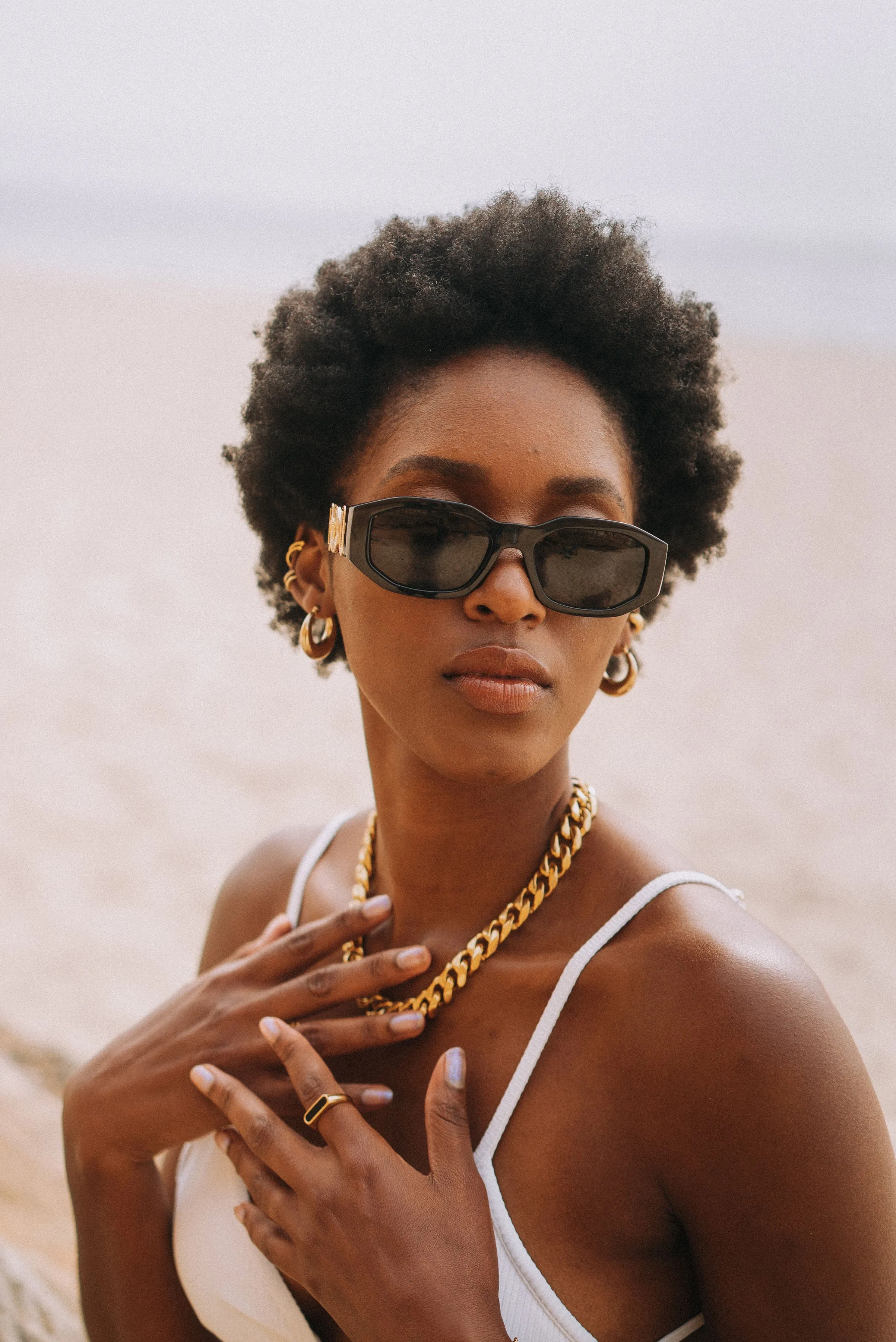 BERRI HOOP EARRINGS