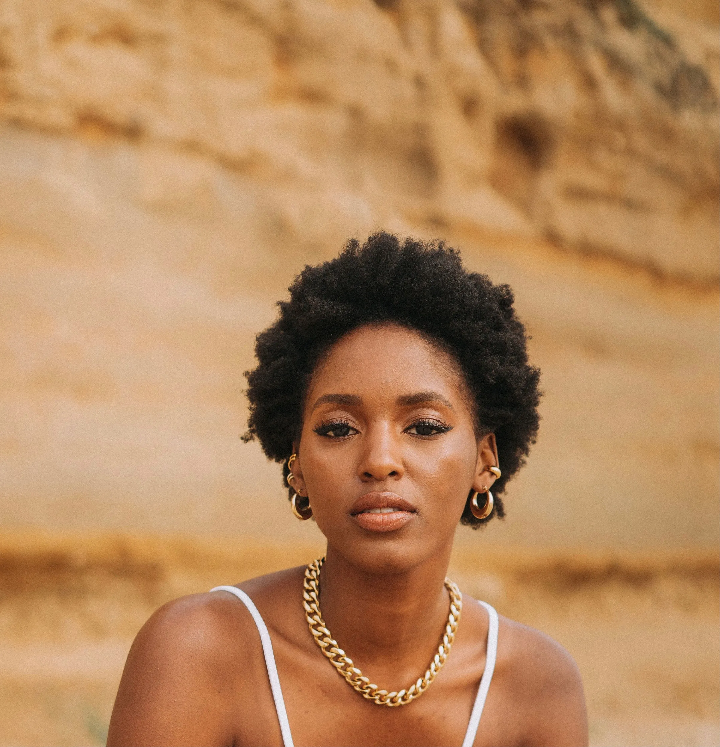 BERRI HOOP EARRINGS