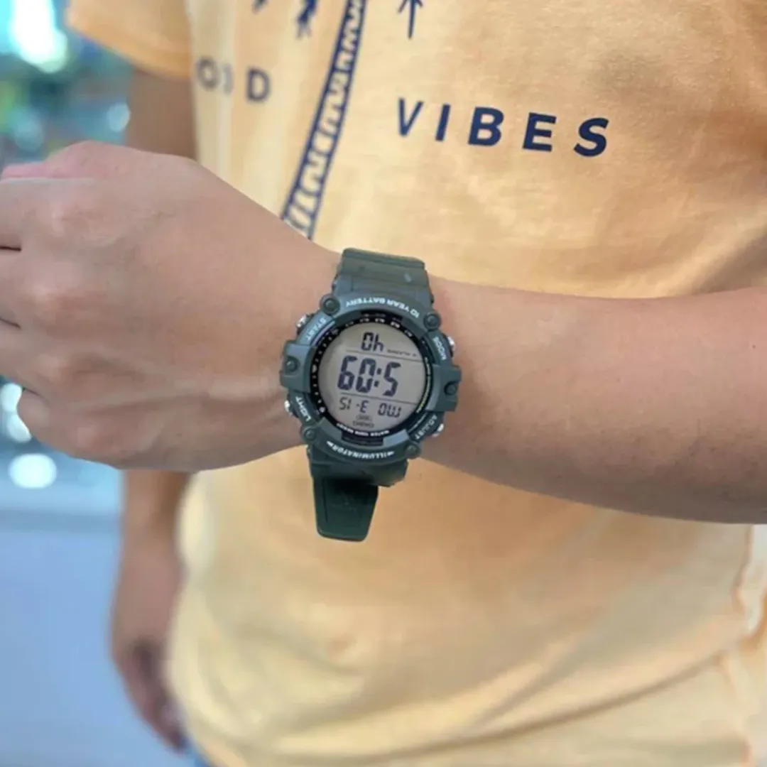 Casio - AE-1500WHX-3AVDF