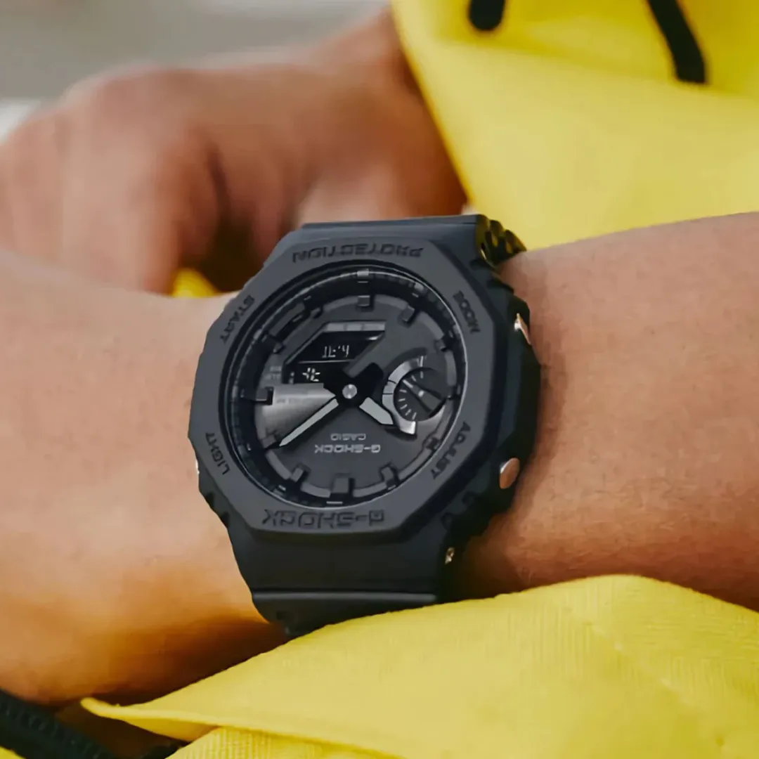 Casio - GA-B2100-1A1DR