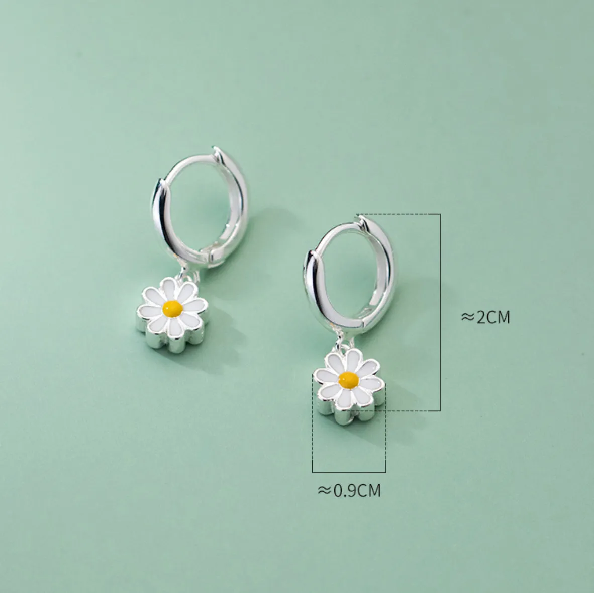 Daisy Flower Huggie earrings-SH061