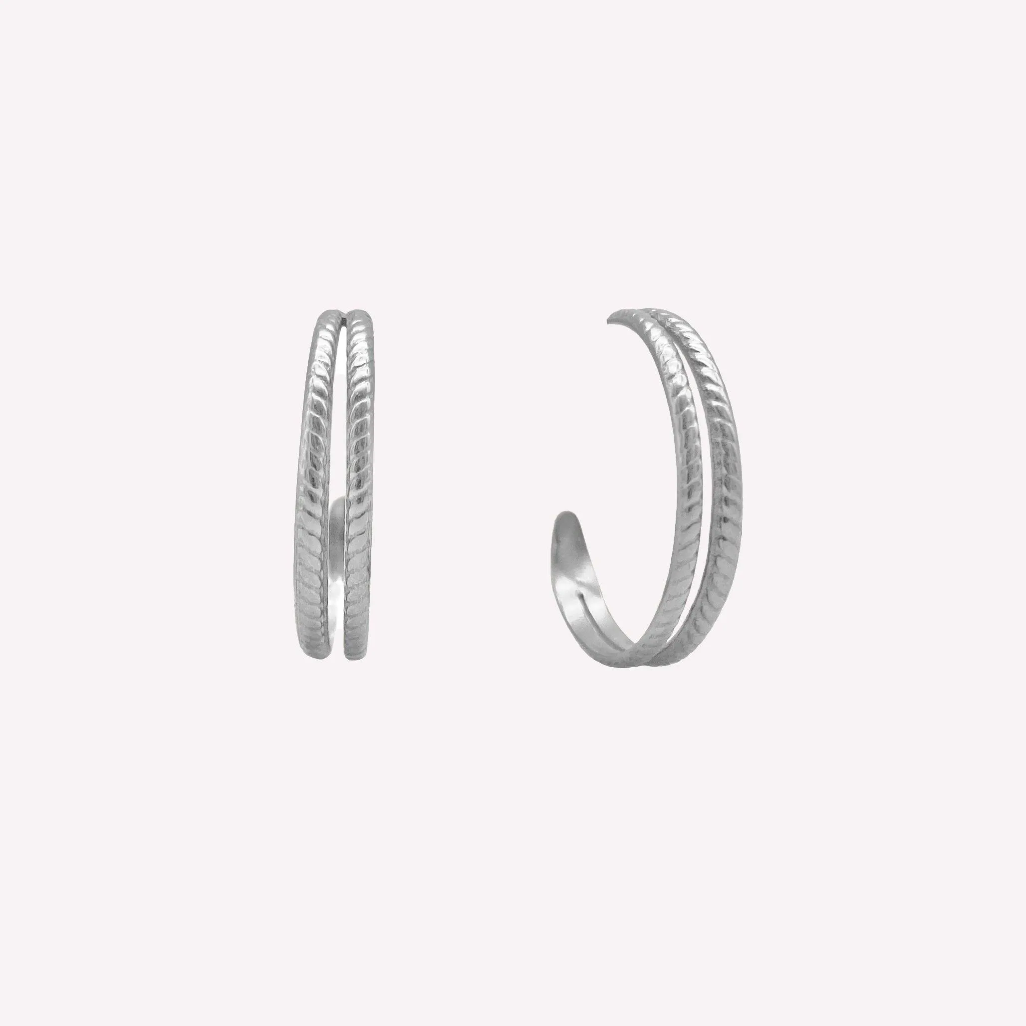 DOUBLE HOOP CLIP-ON EARRINGS IN SILVER