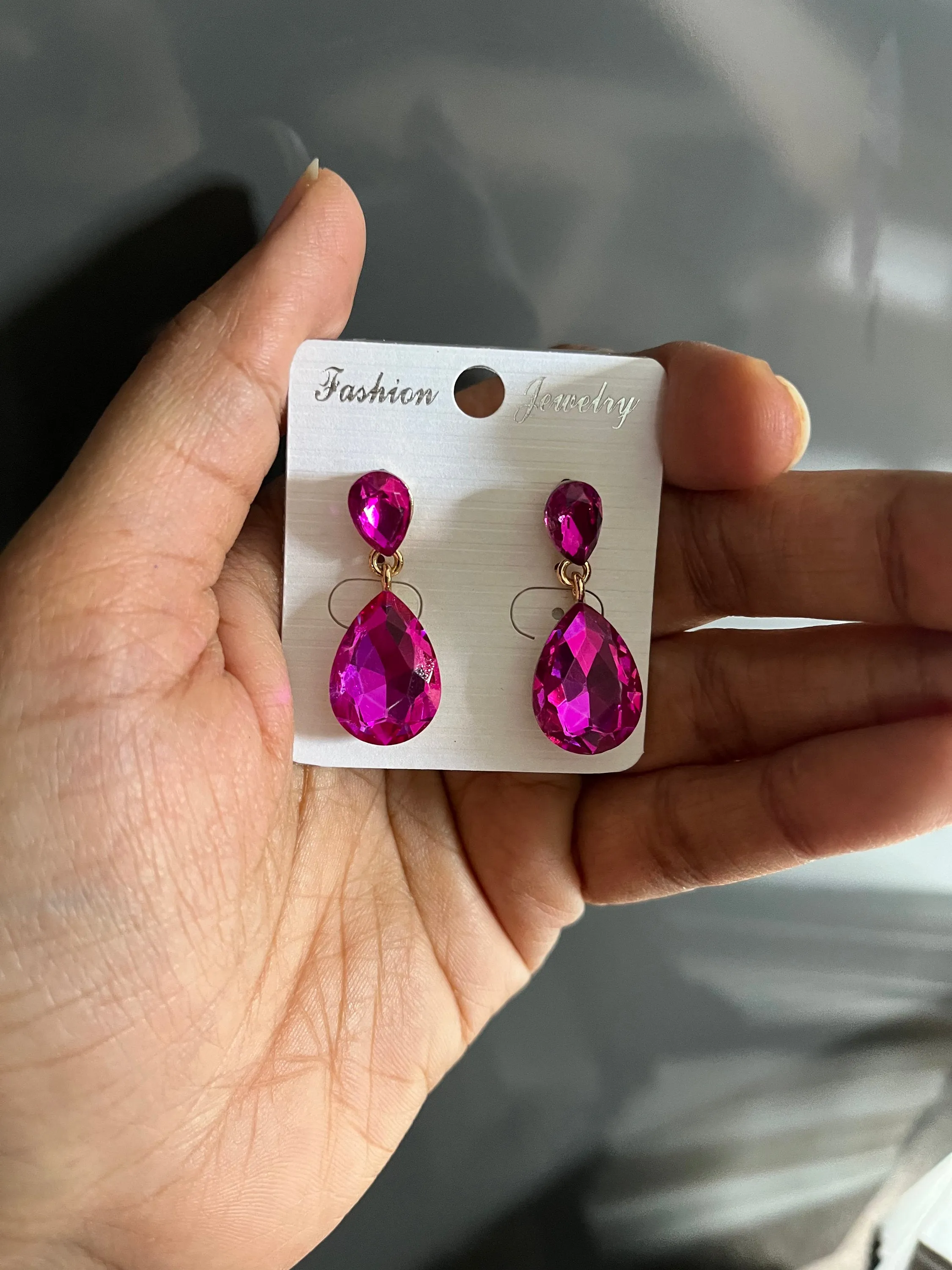 Fuchsia teardrop earrings , small fuchsia earrings , fuchsia crystal earrings , hot pink gold tone tear drop earrings