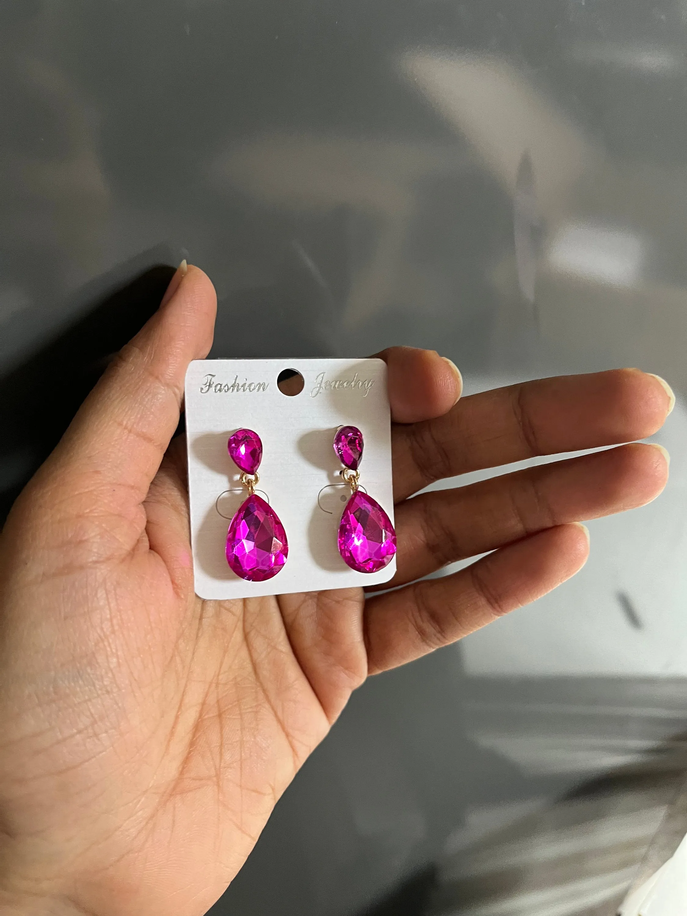 Fuchsia teardrop earrings , small fuchsia earrings , fuchsia crystal earrings , hot pink gold tone tear drop earrings