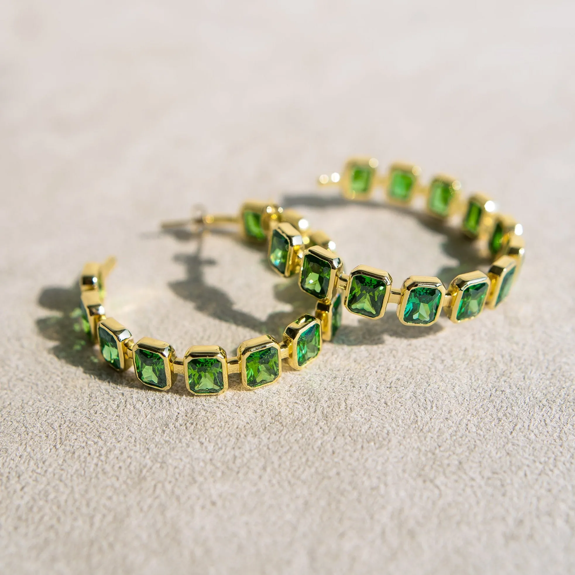 Gesuina Hoop Earrings in Emerald Green Cubic Zirconia and Yellow Gold
