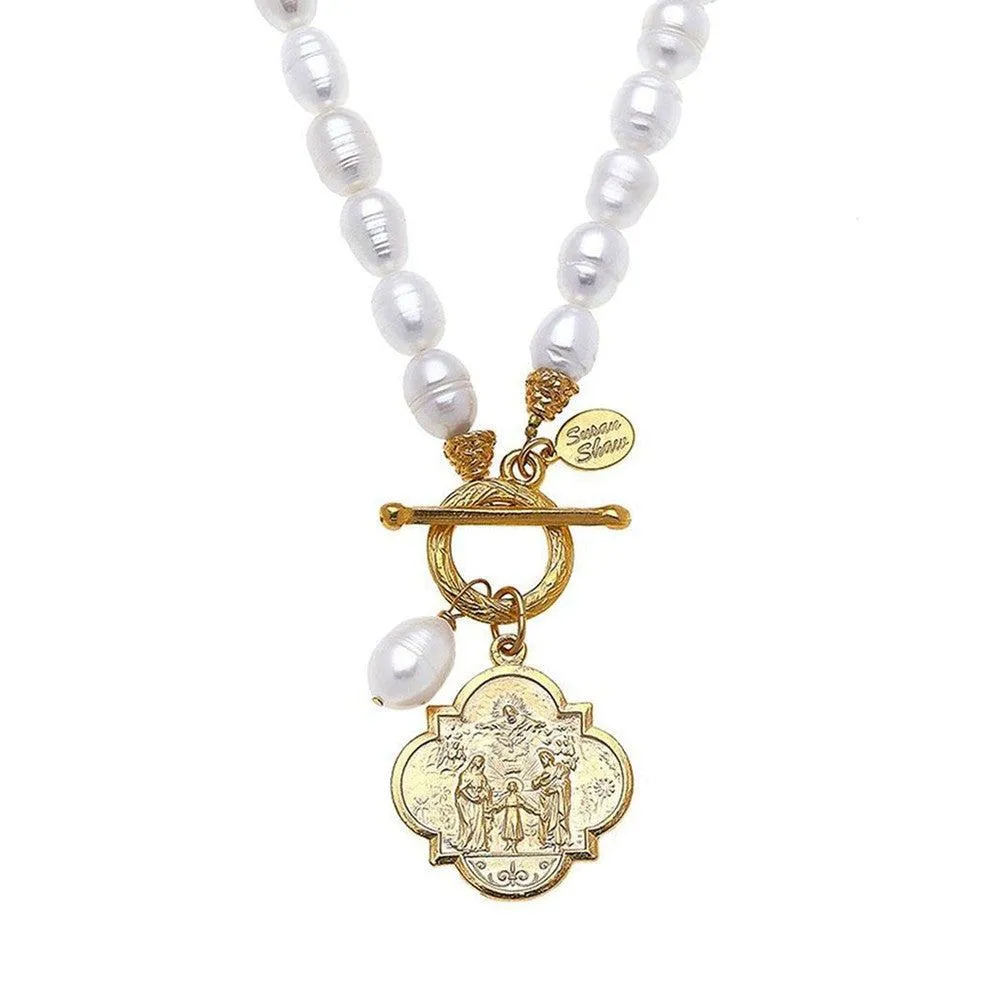 Gold Coin Pendant Necklace