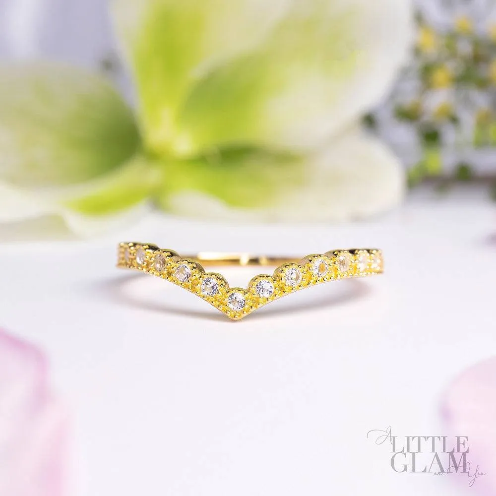Grace White Topaz V Band