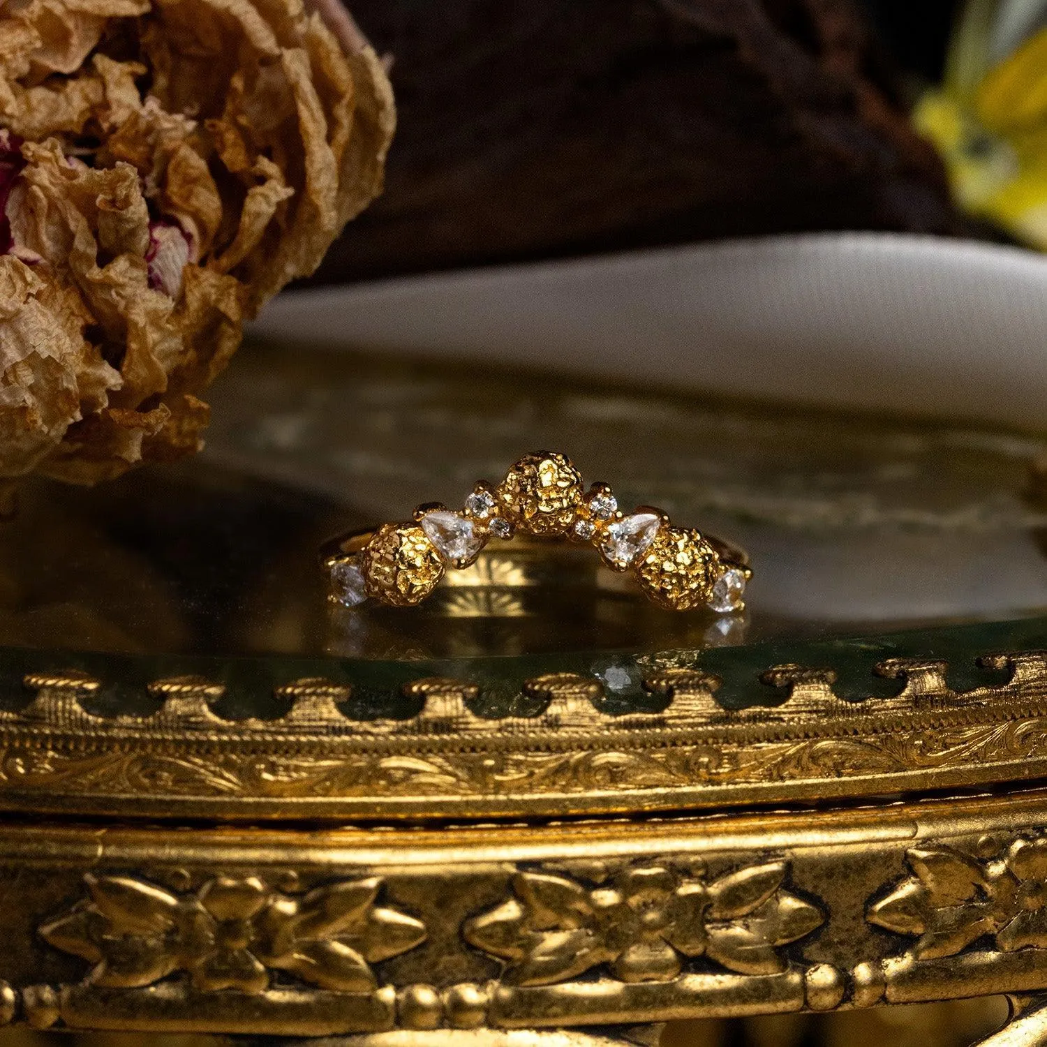 Hydrangea Floral Contour Ring