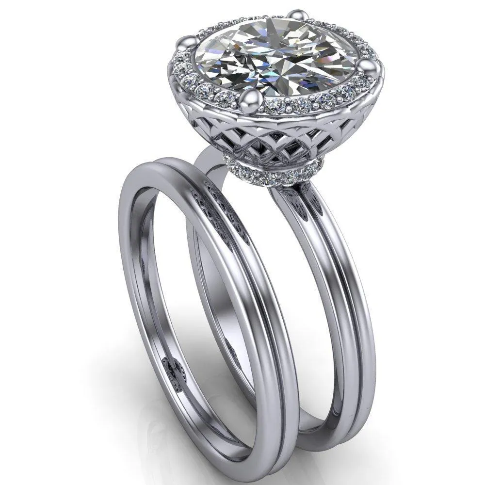 Ivy Round Center Stone Intertwined Love Basket Halo Diamond Ring