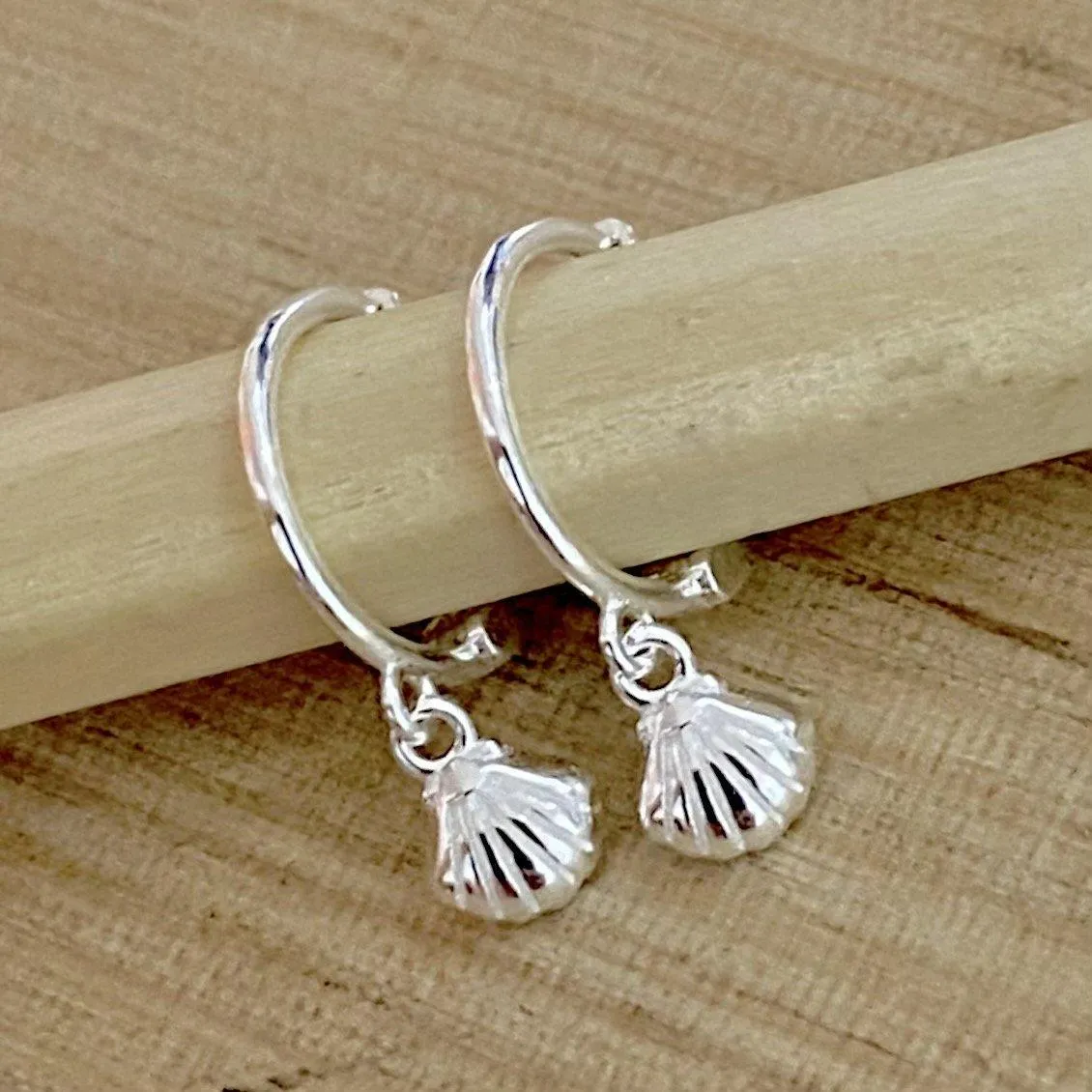 Laihas Mini Sea Shell Hoop Earrings
