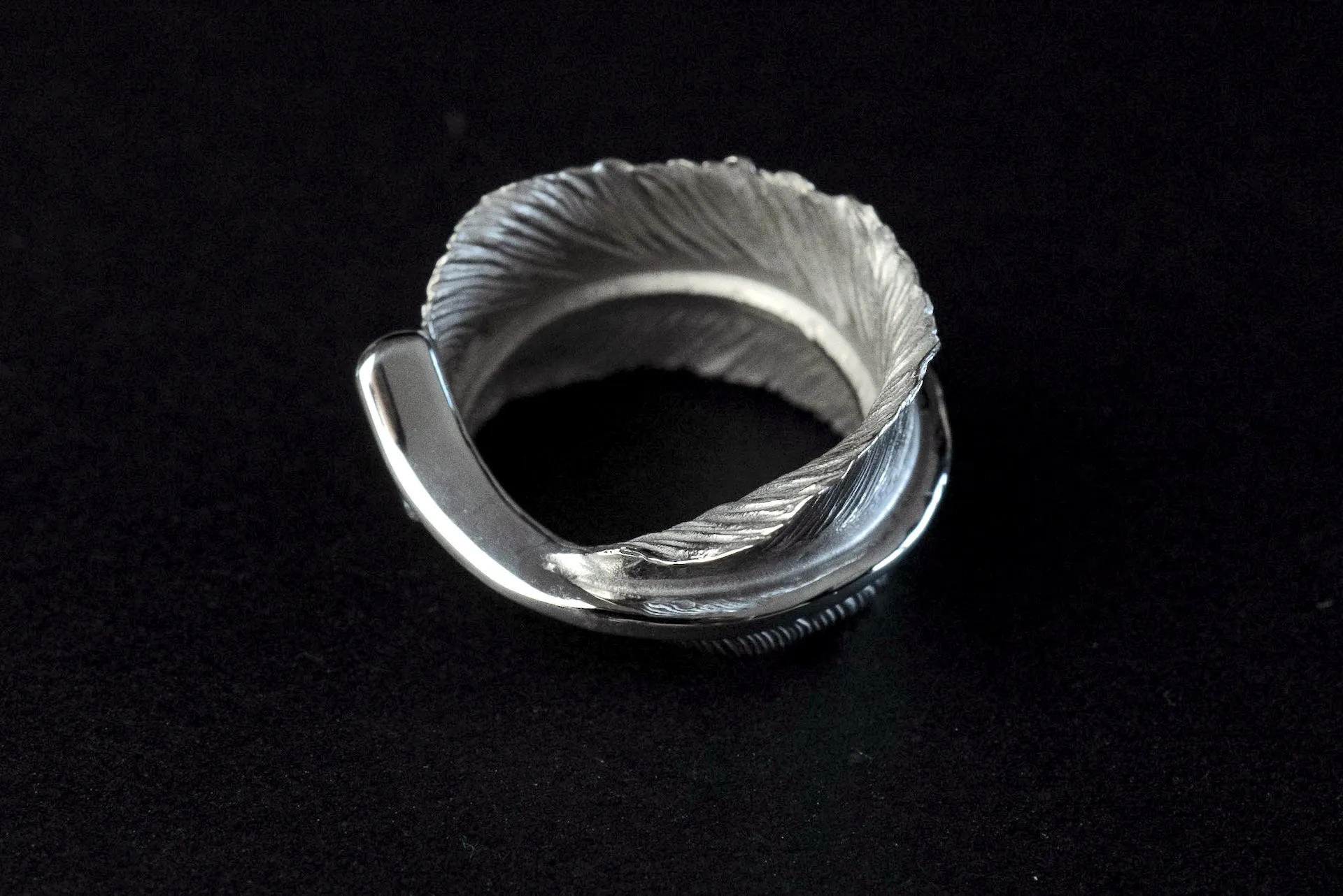 Legend "Curled" Large Feather Silver Ring