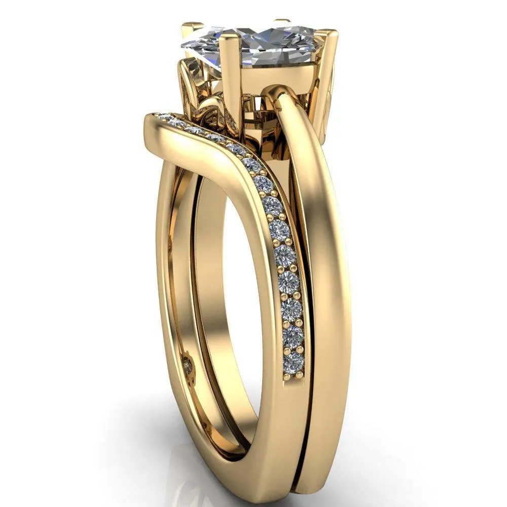 Oreli Oval Center Stone 4 Prong Basket Setting