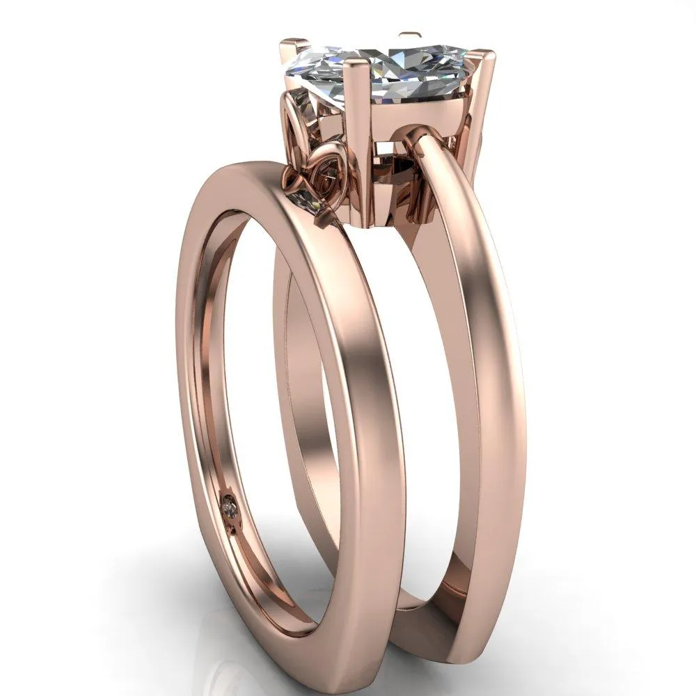 Oreli Oval Center Stone 4 Prong Basket Setting