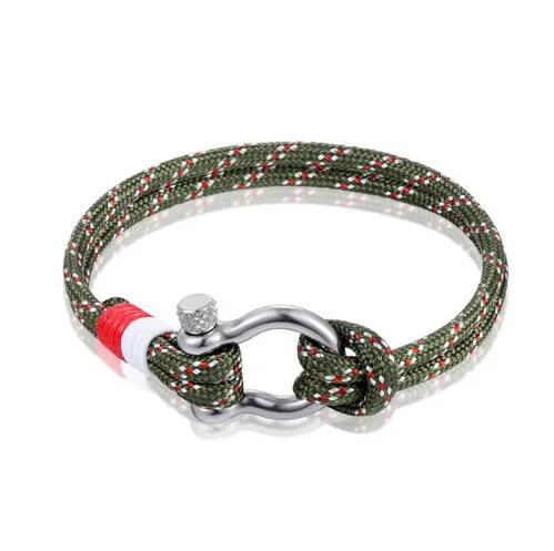 Outdoor Paracord Bracelet