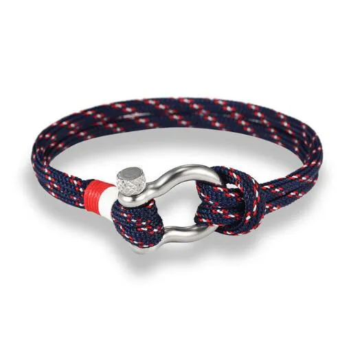 Outdoor Paracord Bracelet
