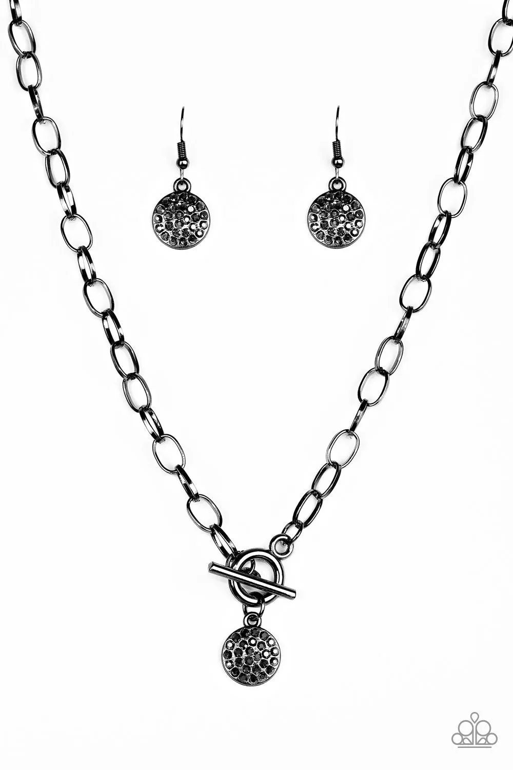 Paparazzi - Sorority Sisters - Black Necklace