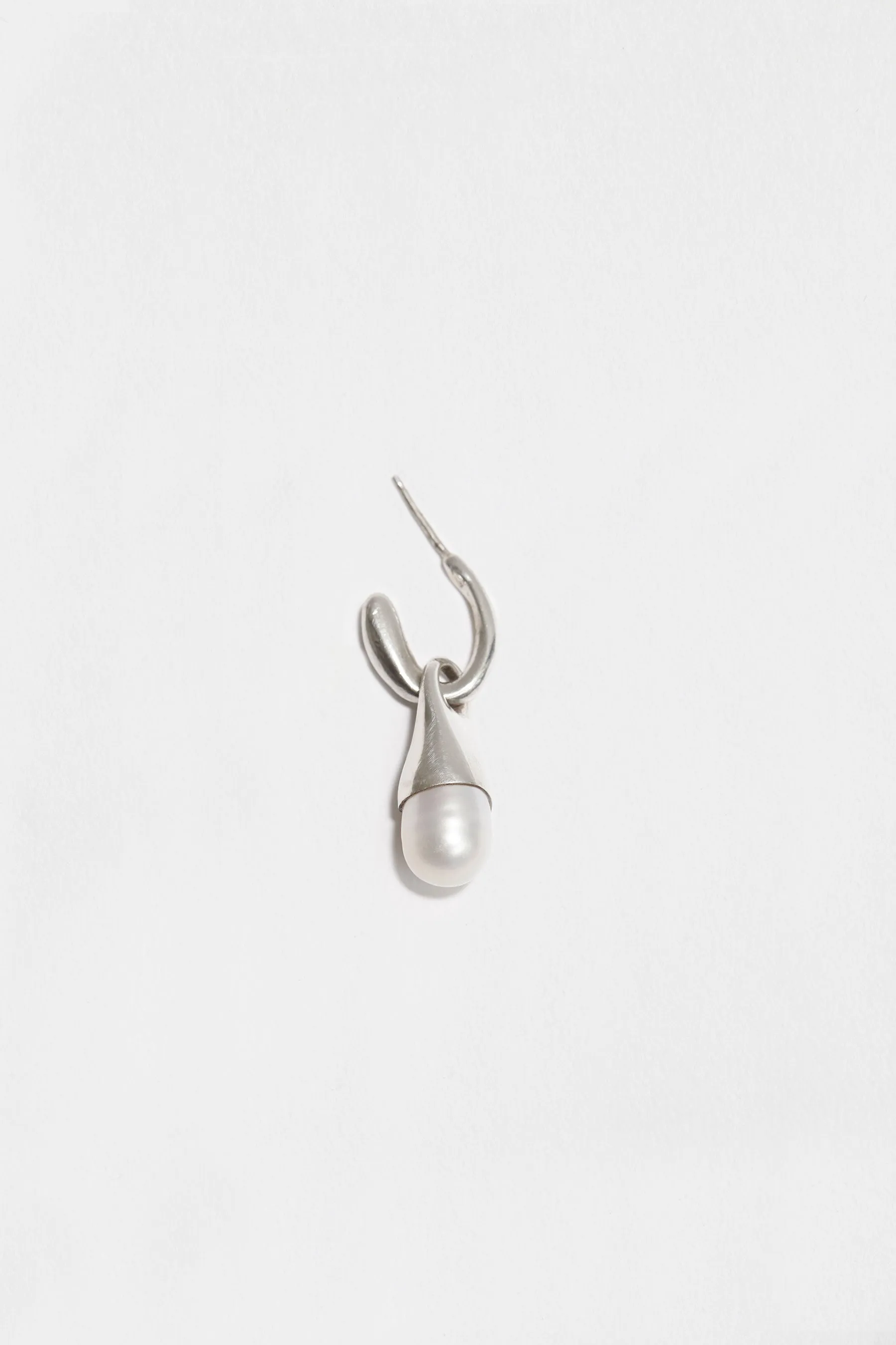 pearl hoop gold