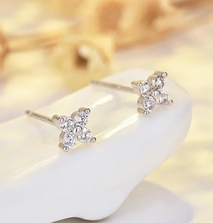 Pedals Flower Small Huggie Stud Earring-SH048
