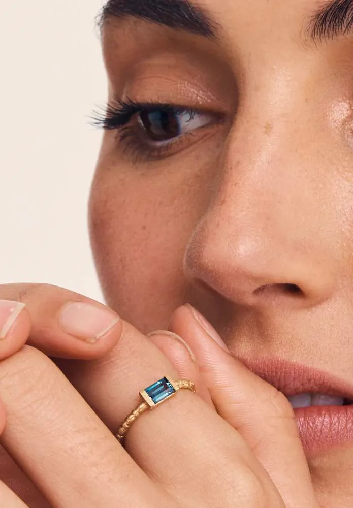Pia Ring - Topaz
