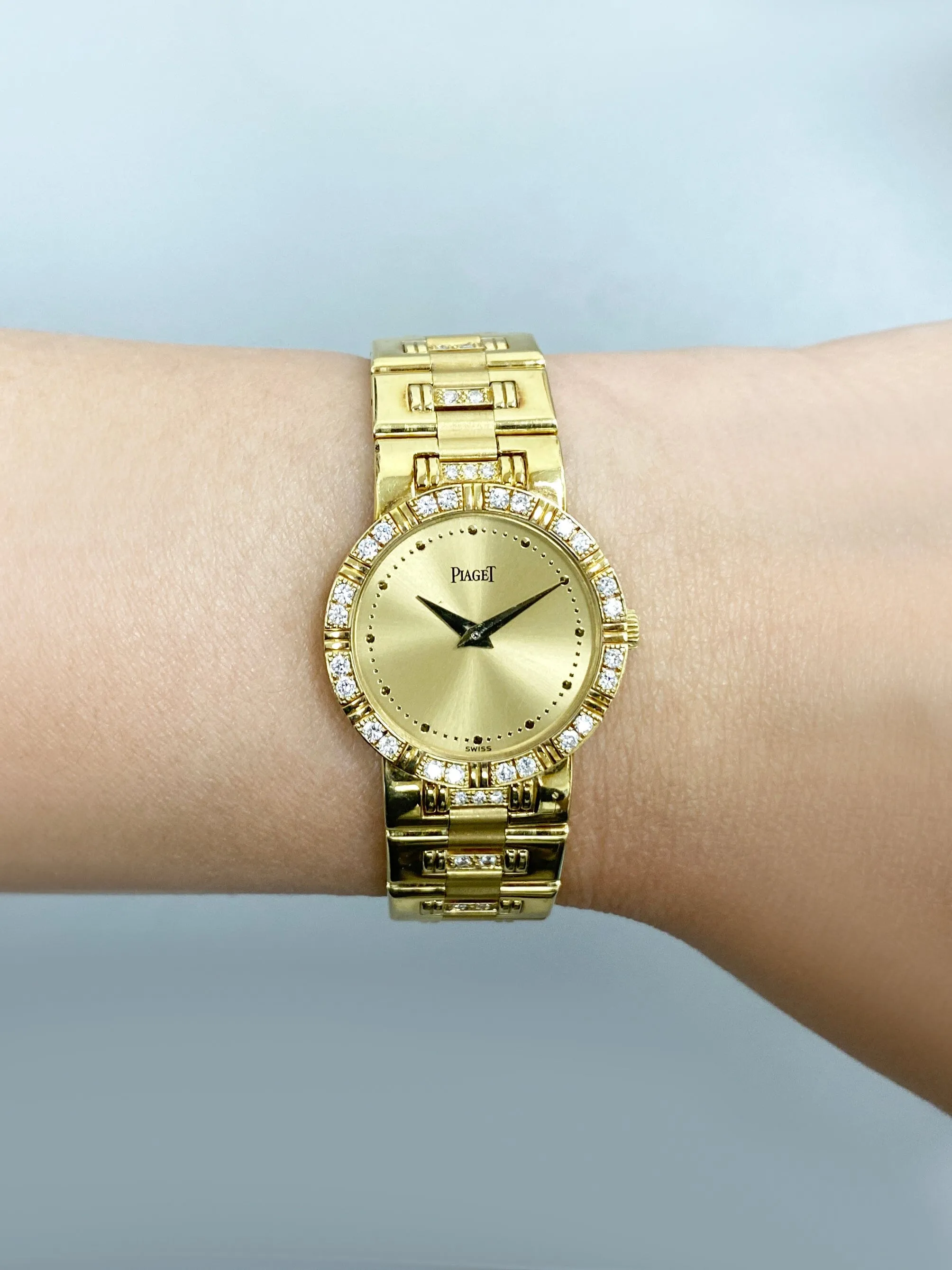 Piaget Dancer 80564 K818 Diamond Champagne Dial Ladies Watch