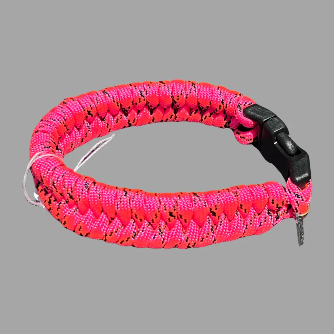 Pink/Black Fishtail Paracord Bracelet