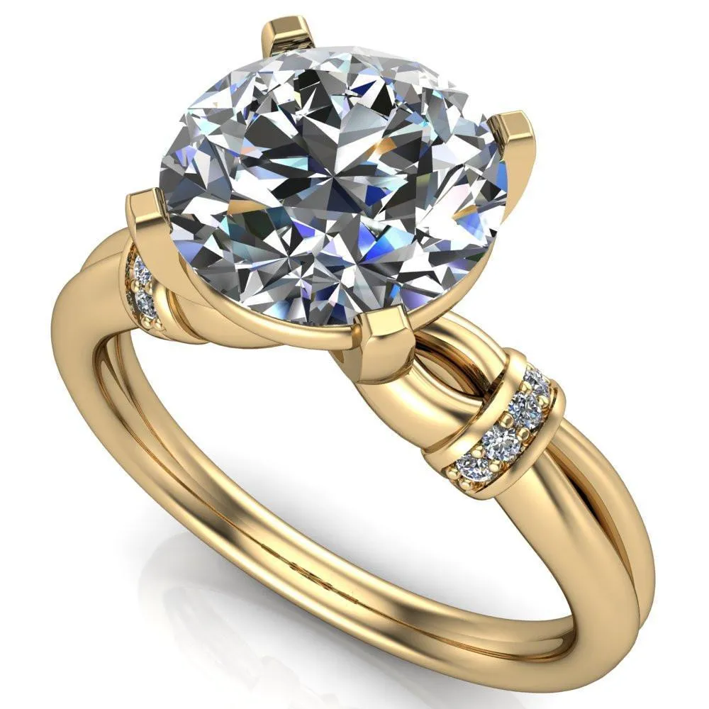 Renée Round Center Stone 4 Prong Diamond Shoulder Split Shank Set Ring