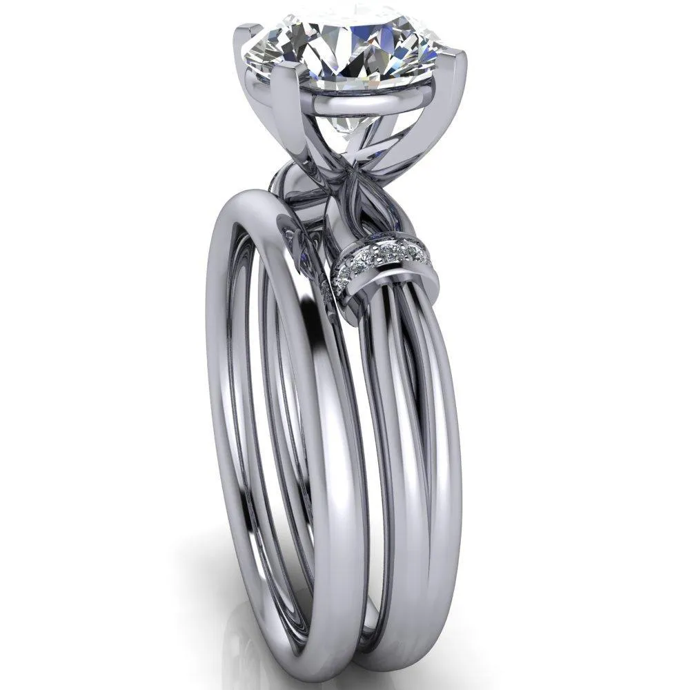 Renée Round Center Stone 4 Prong Diamond Shoulder Split Shank Set Ring