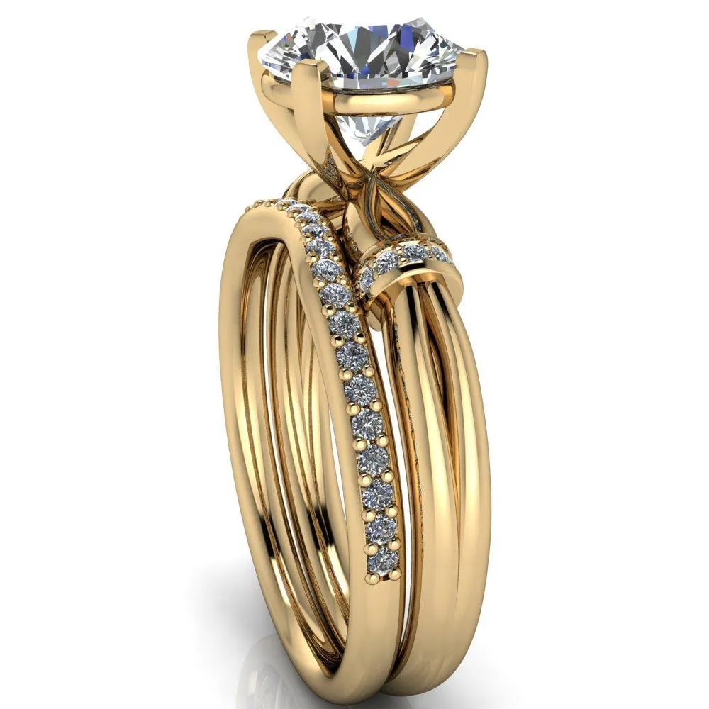 Renée Round Center Stone 4 Prong Diamond Shoulder Split Shank Set Ring