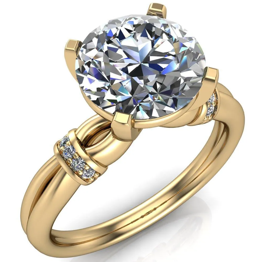 Renée Round Center Stone 4 Prong Diamond Shoulder Split Shank Set Ring