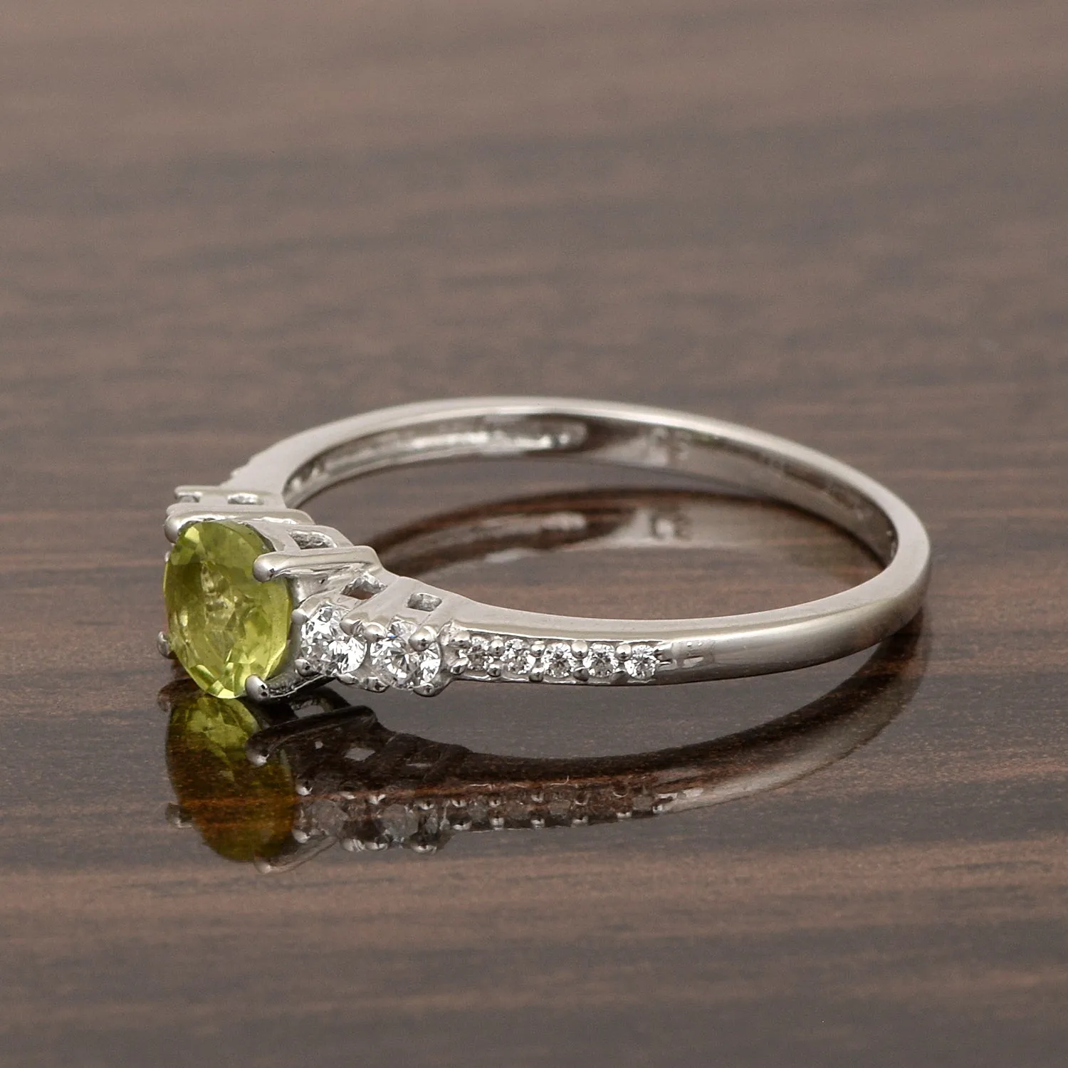 Round 5 MM Peridot Gemstone 925 Sterling Silver Women Engagement Ring