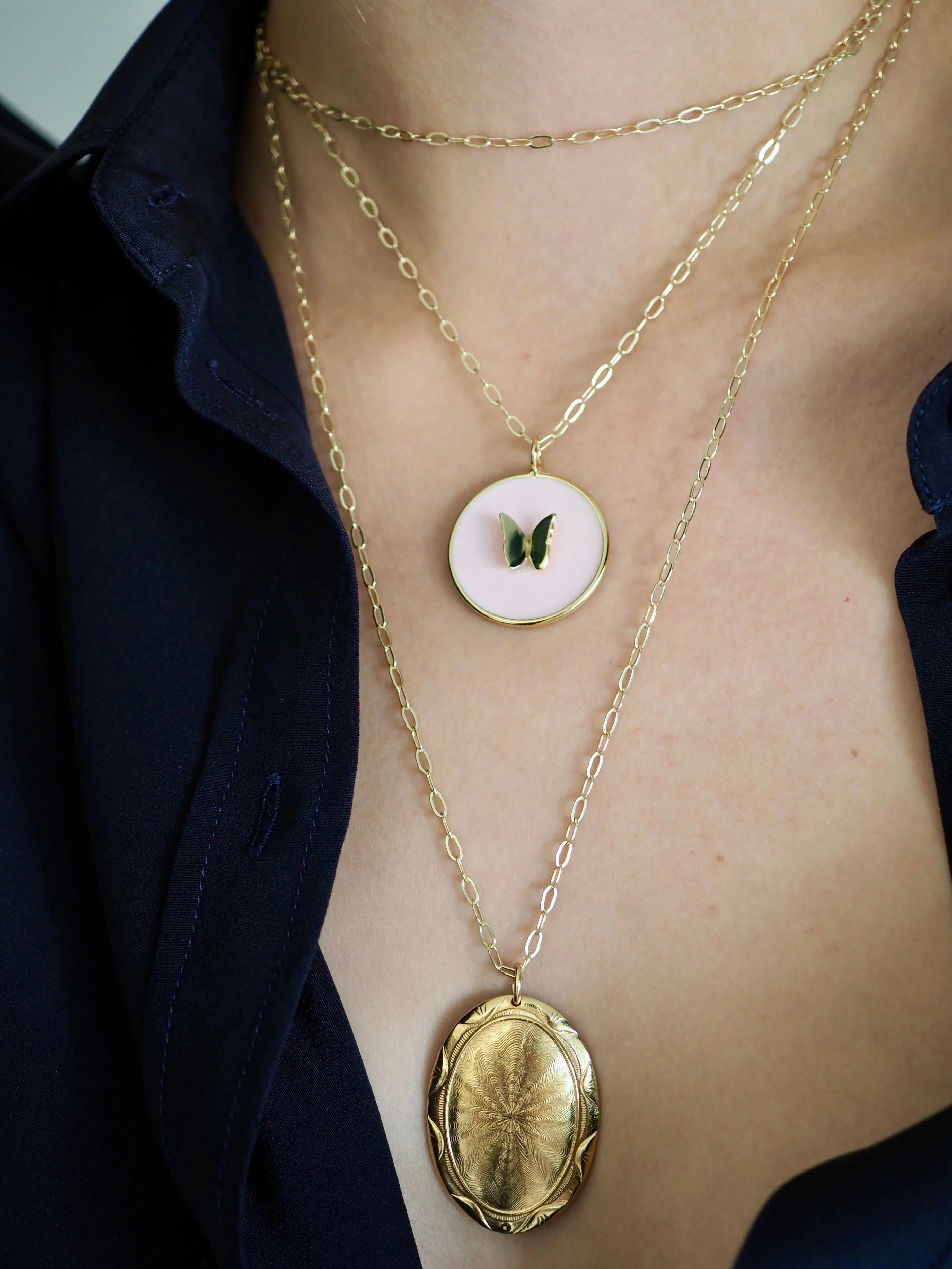 RYLEY  OVAL DISC PENDANT