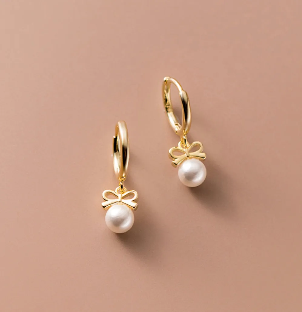 Small Pearl w/ Bow Drop Huggie Earrings-SH053