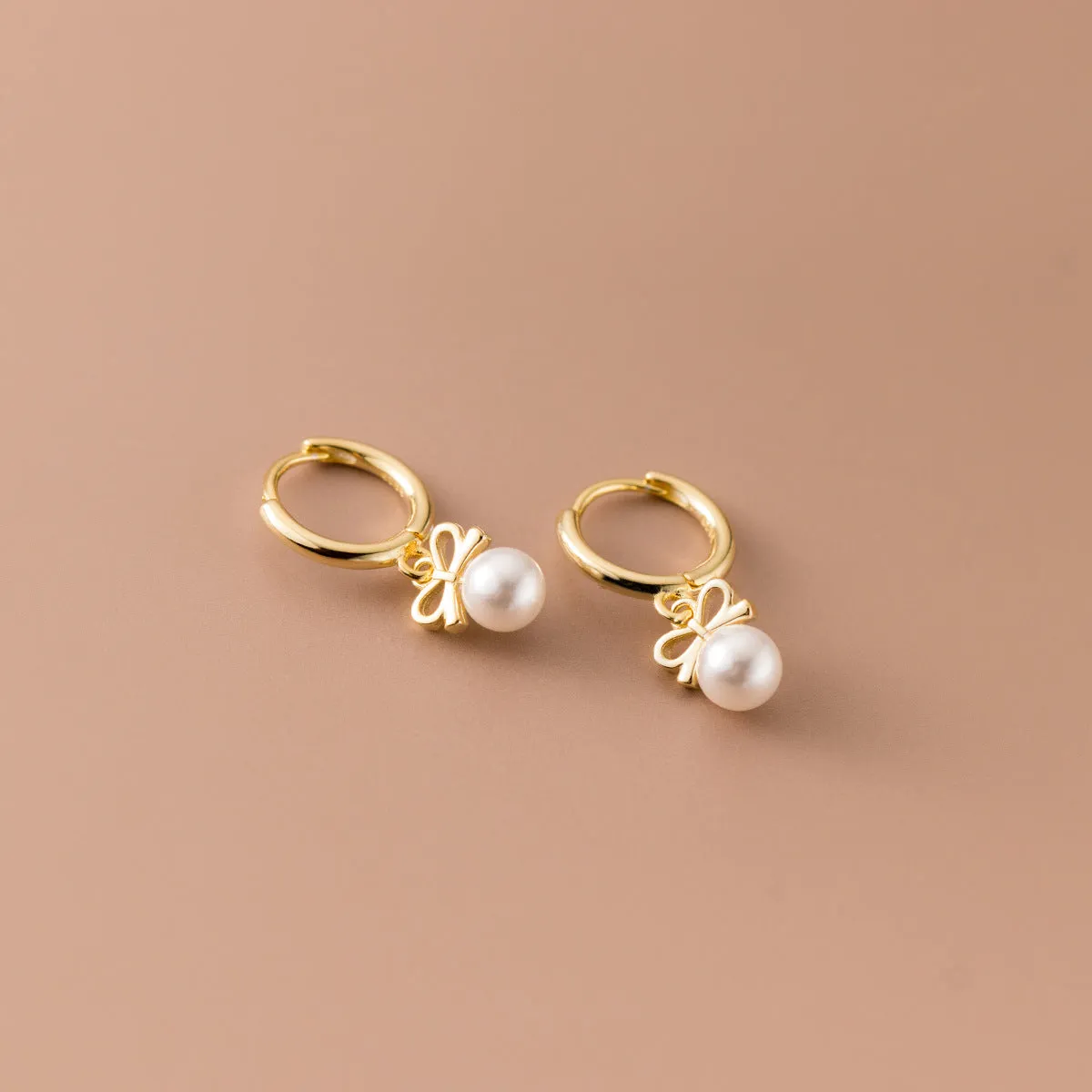 Small Pearl w/ Bow Drop Huggie Earrings-SH053