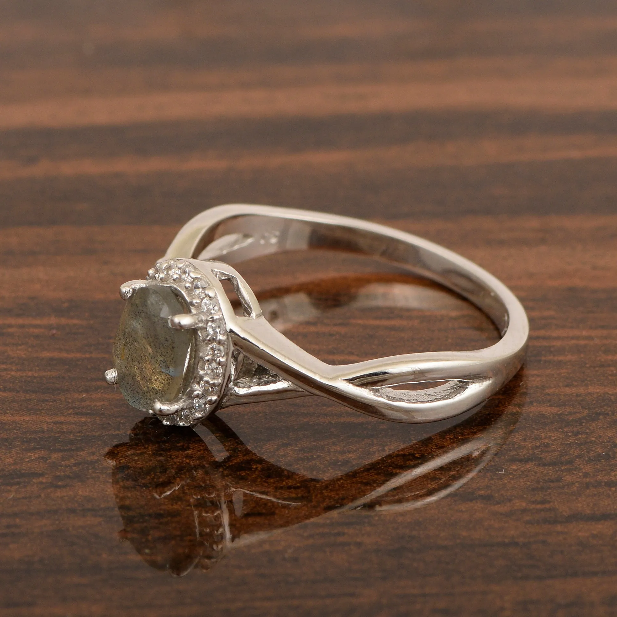 Solitaire Oval 1 Ctw Labradorite Sterling Silver 925 Women Ring