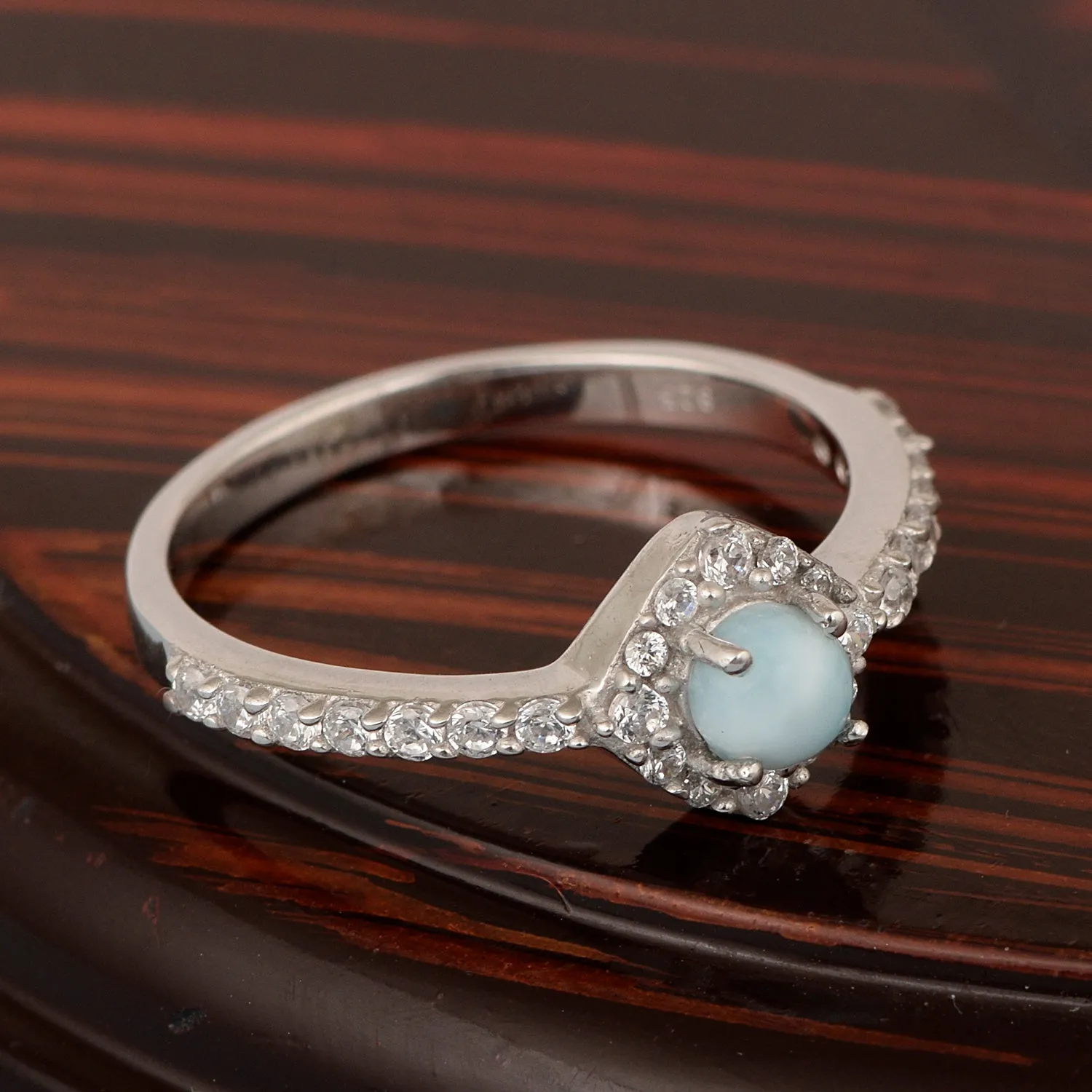 Solitaire Round 4mm Larimar & White Accents Women Wedding Ring