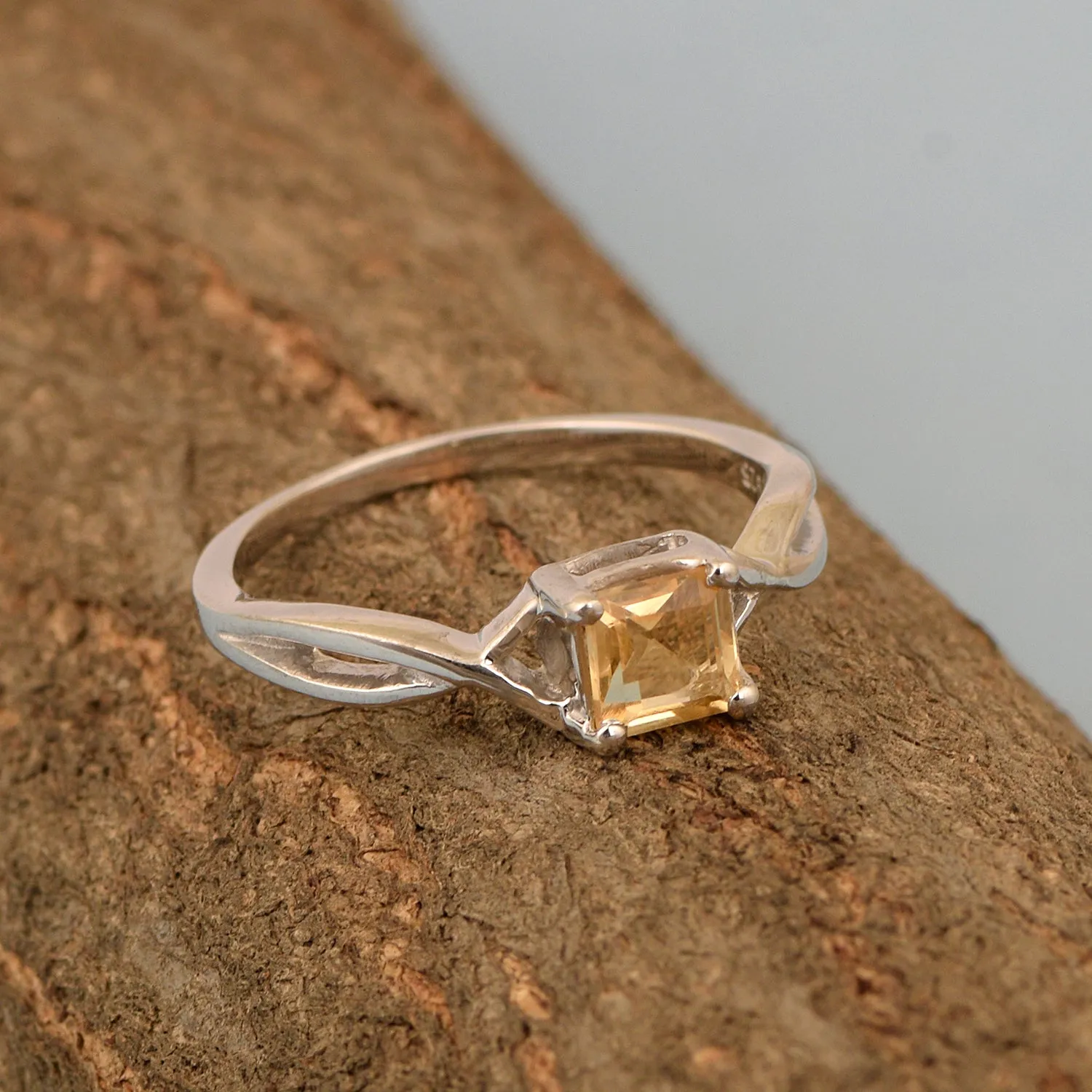 Square 5MM Citrine Gemstone 925 Sterling Silver Celtic Knot Solitaire Ring