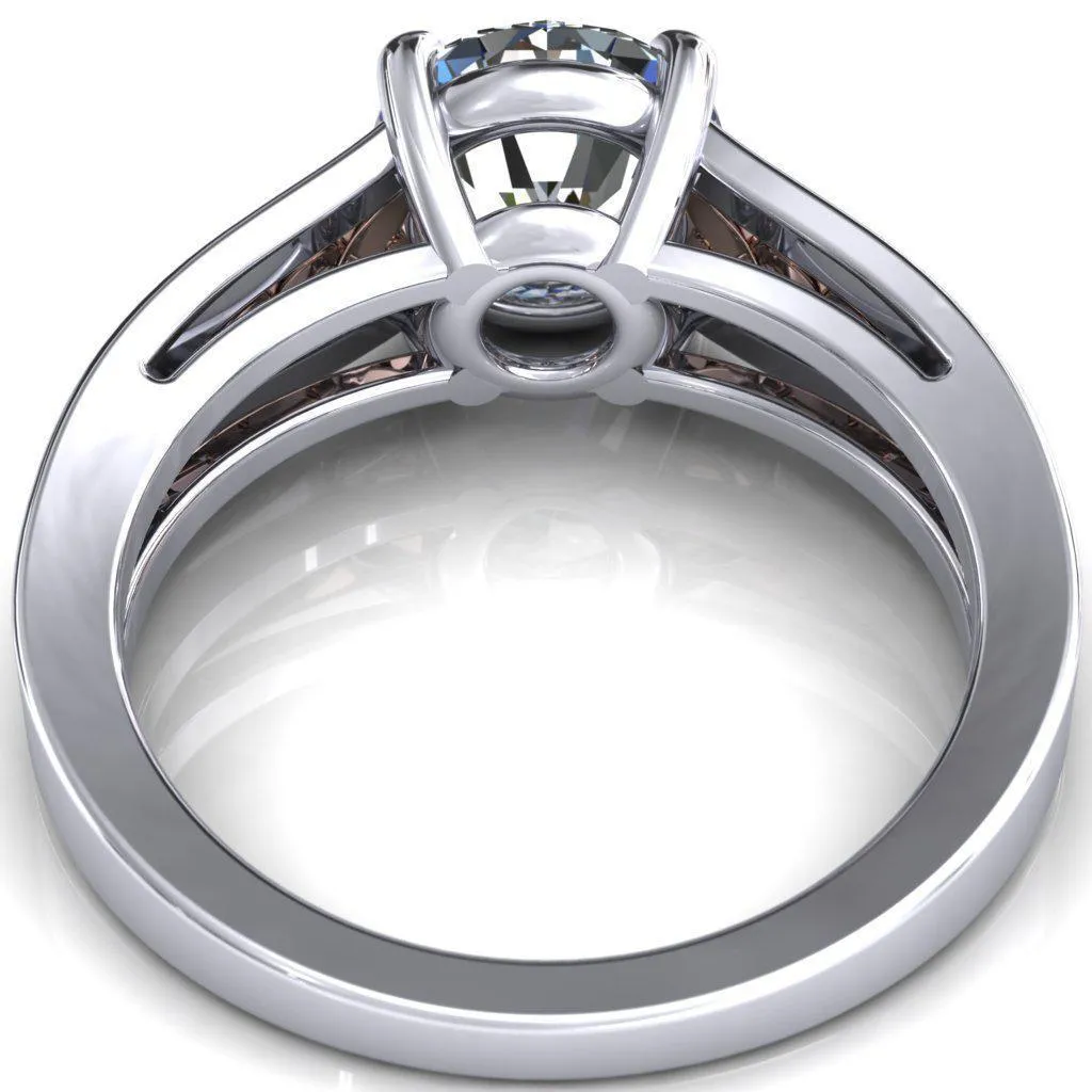 Tayah Round Center Stone 4 Prong Engagement Ring