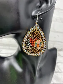 Tear drop earrings with crystals