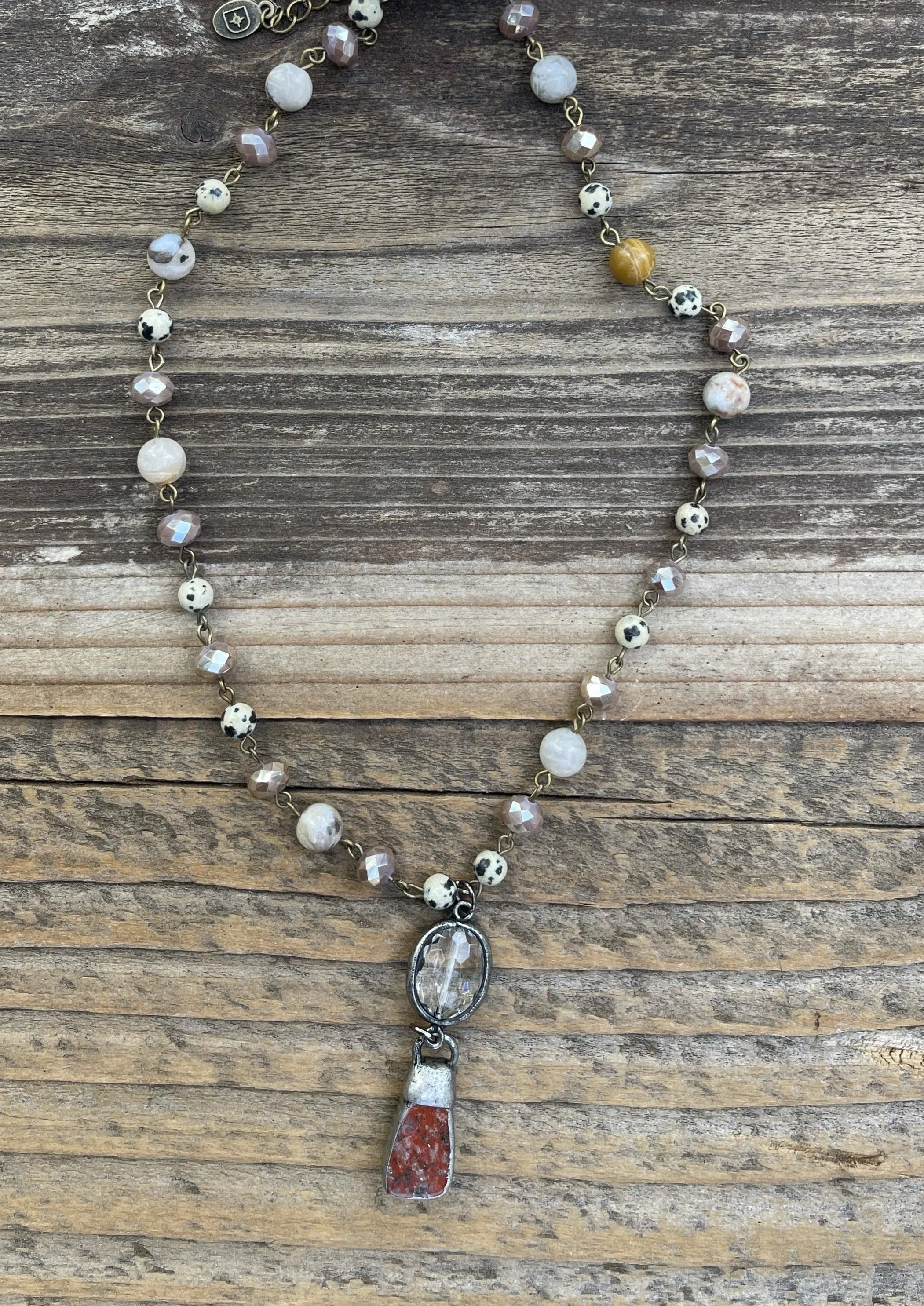 the ava necklace
