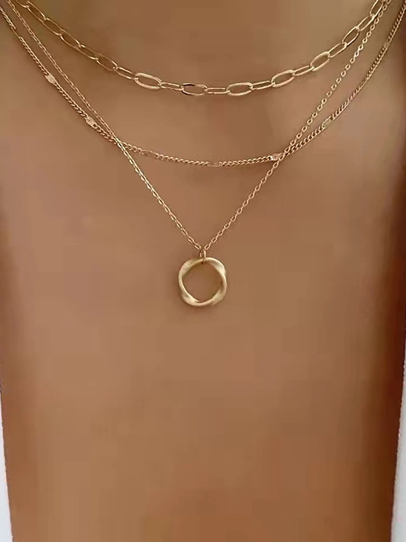 Twist Round Charm Layered Necklace - Gold
