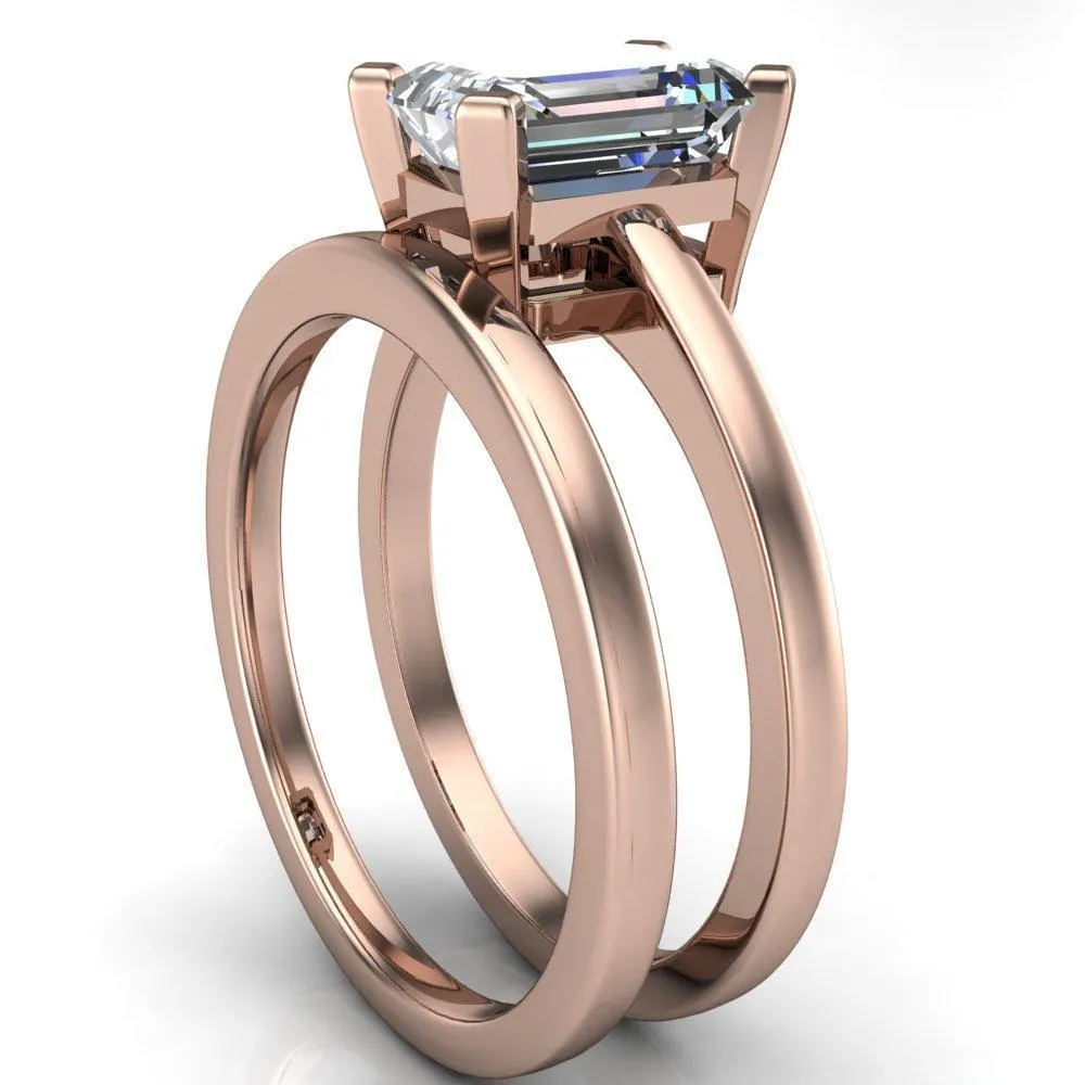 Virginie Emerald Center Stone 4 Prong Comfort Ring