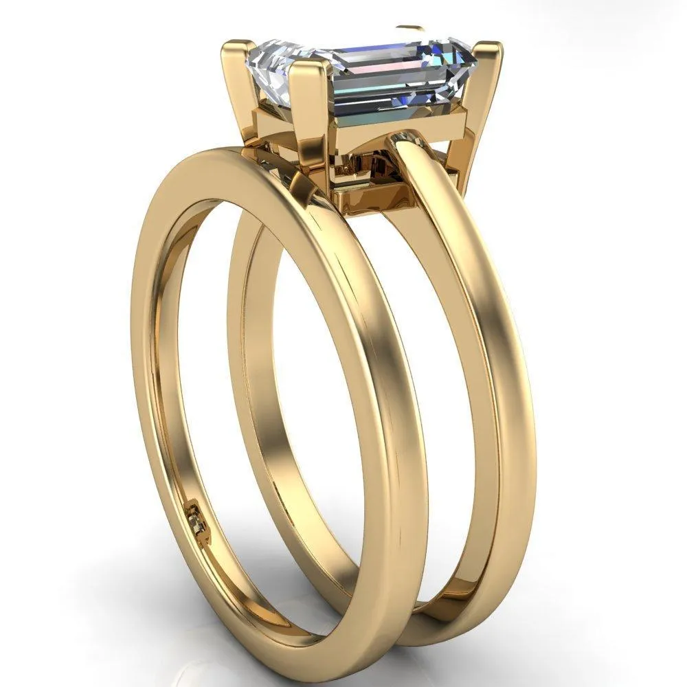 Virginie Emerald Center Stone 4 Prong Comfort Ring