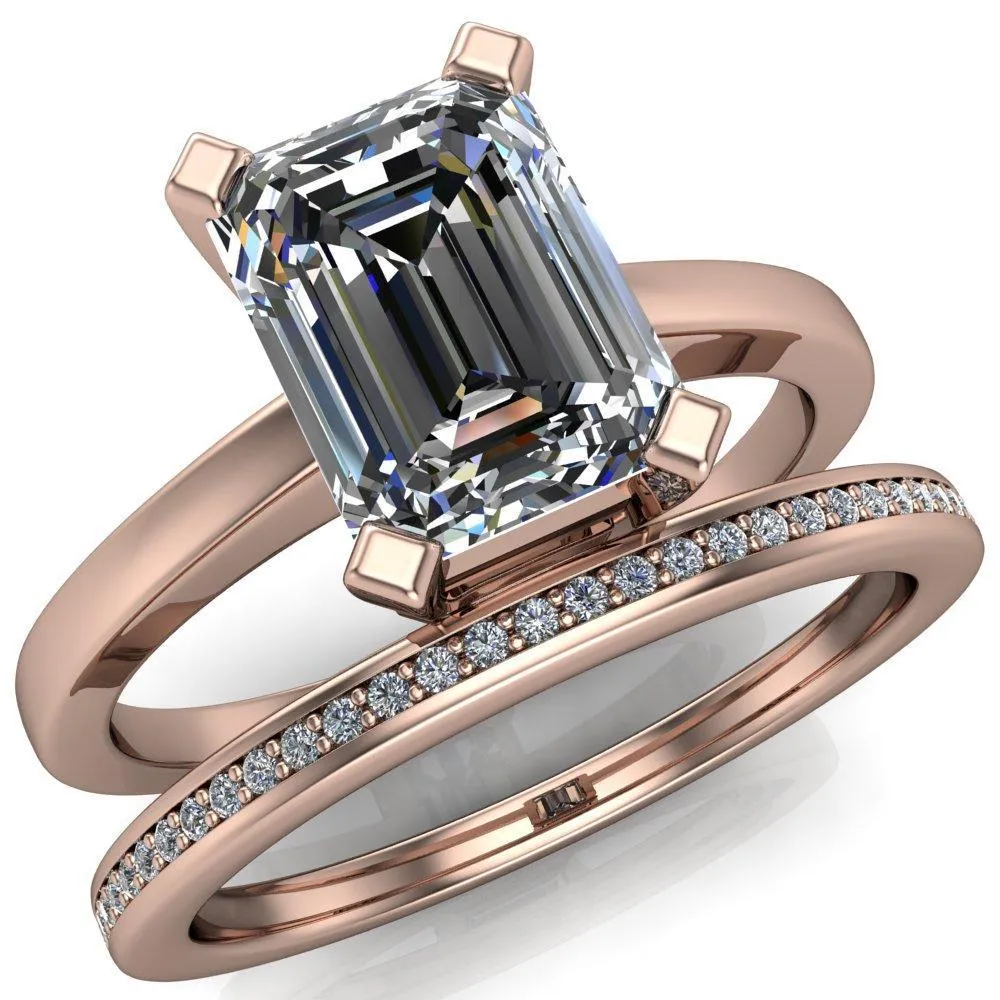 Virginie Emerald Center Stone 4 Prong Comfort Ring